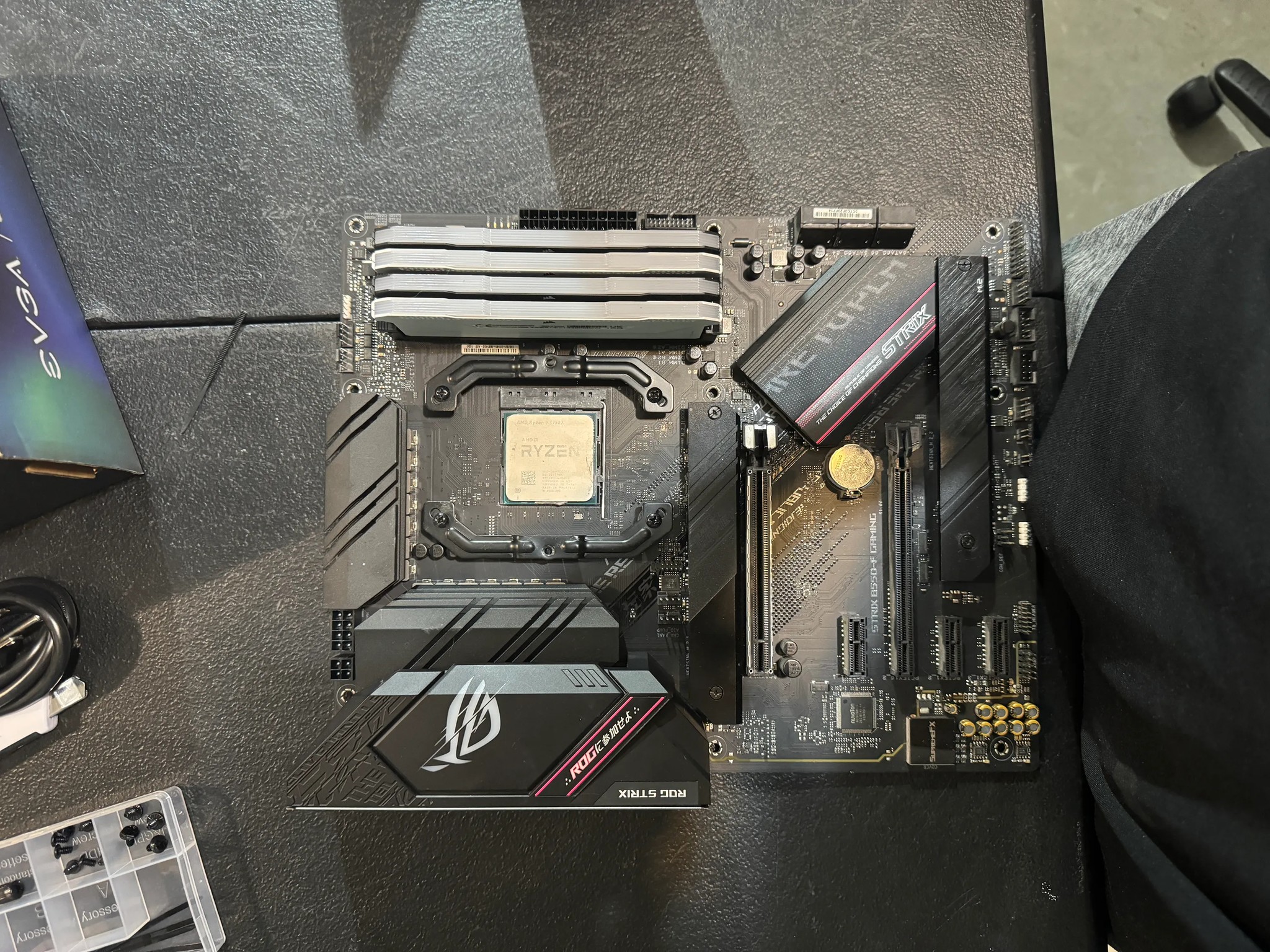 Ryzen 9 5950X/ROG Strix B550/64GB 3600MHZ/1TB 980 Pro CPU+Mobo+RAM+SSD Combo