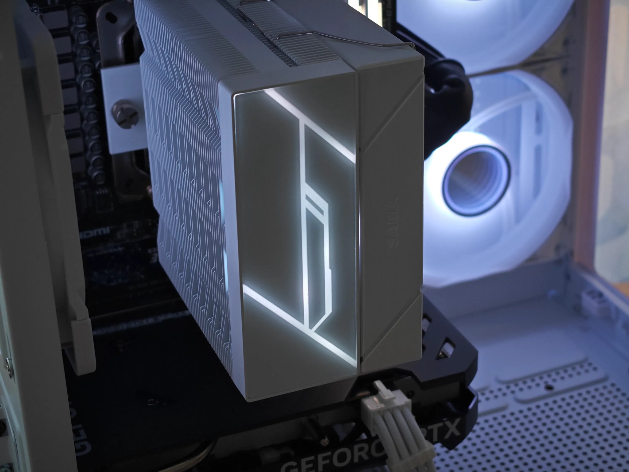 RTX 4060, Ryzen 8400F, 32GB DDR5, 1TB NVMe Gaming PC