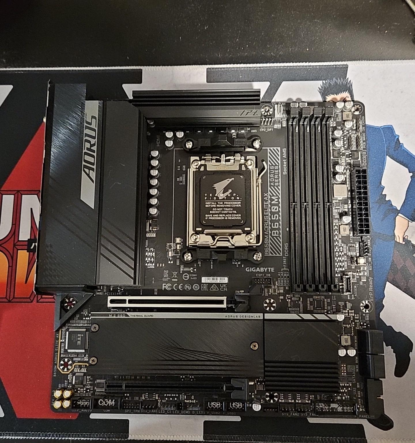 GIGABYTE B650M AORUS Elite AX, CORSAIR VENGEANCE RGB DDR5 RAM 32GB