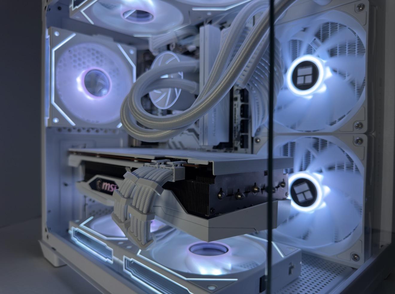 🌐Snowstorm Beast🌐| RX 6700 XT | Ryzen 5 5600 | 1TB