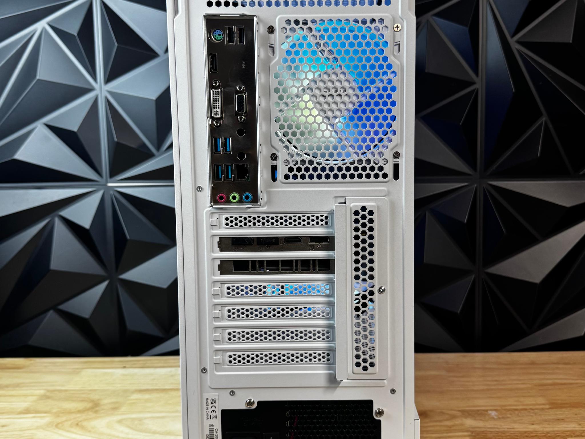 Nvidia RTX 4060 | Intel core i7 4.2GHZ | 32GB RAM |500GB SSD| Wi-Fi/BT | Win 11 Custom Gaming PC