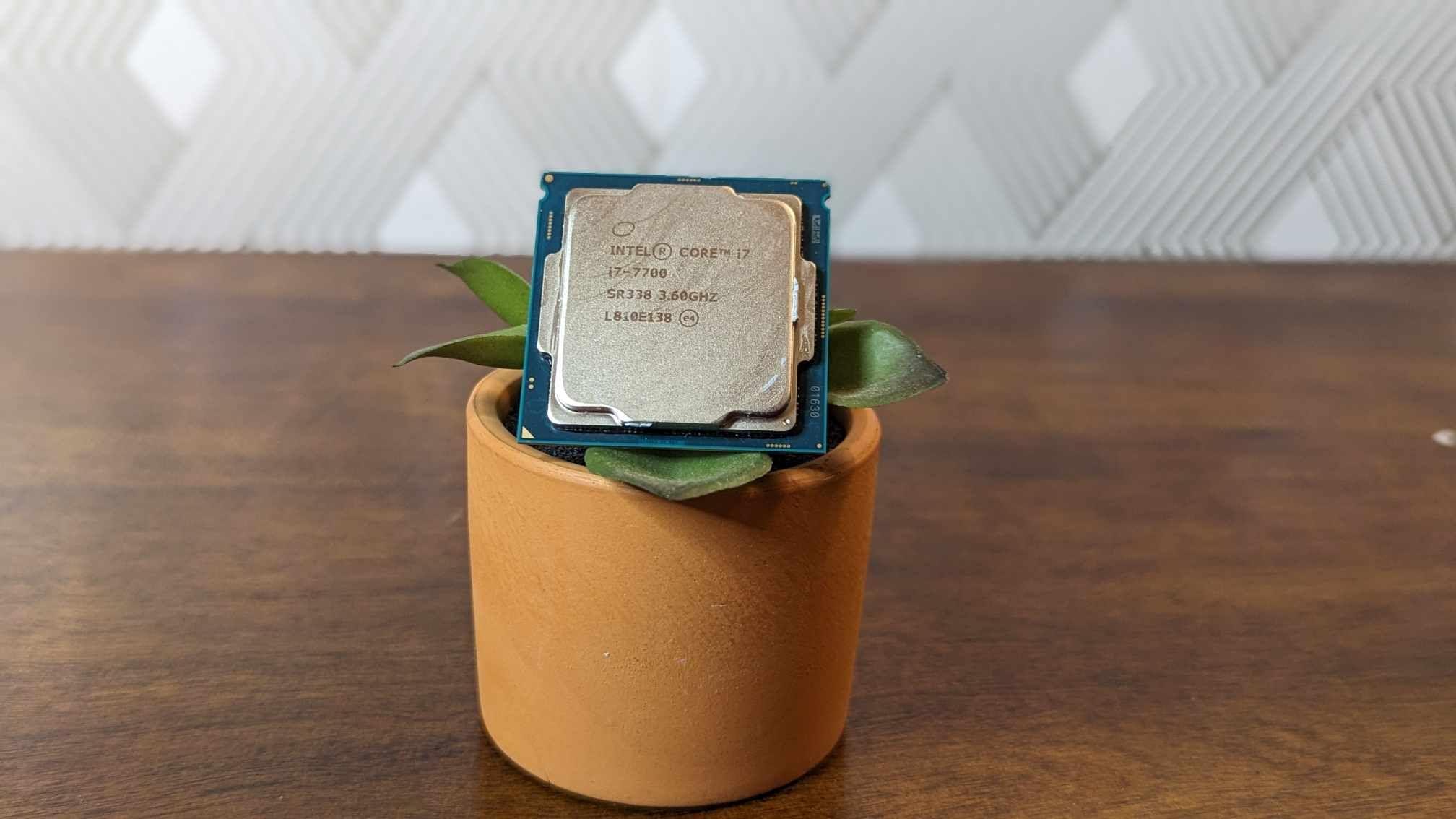 Intel Core i7-7700 - 4 Core/8Thread - LGA1151 Socket - Intel 100/200 Chipset - Tested working!