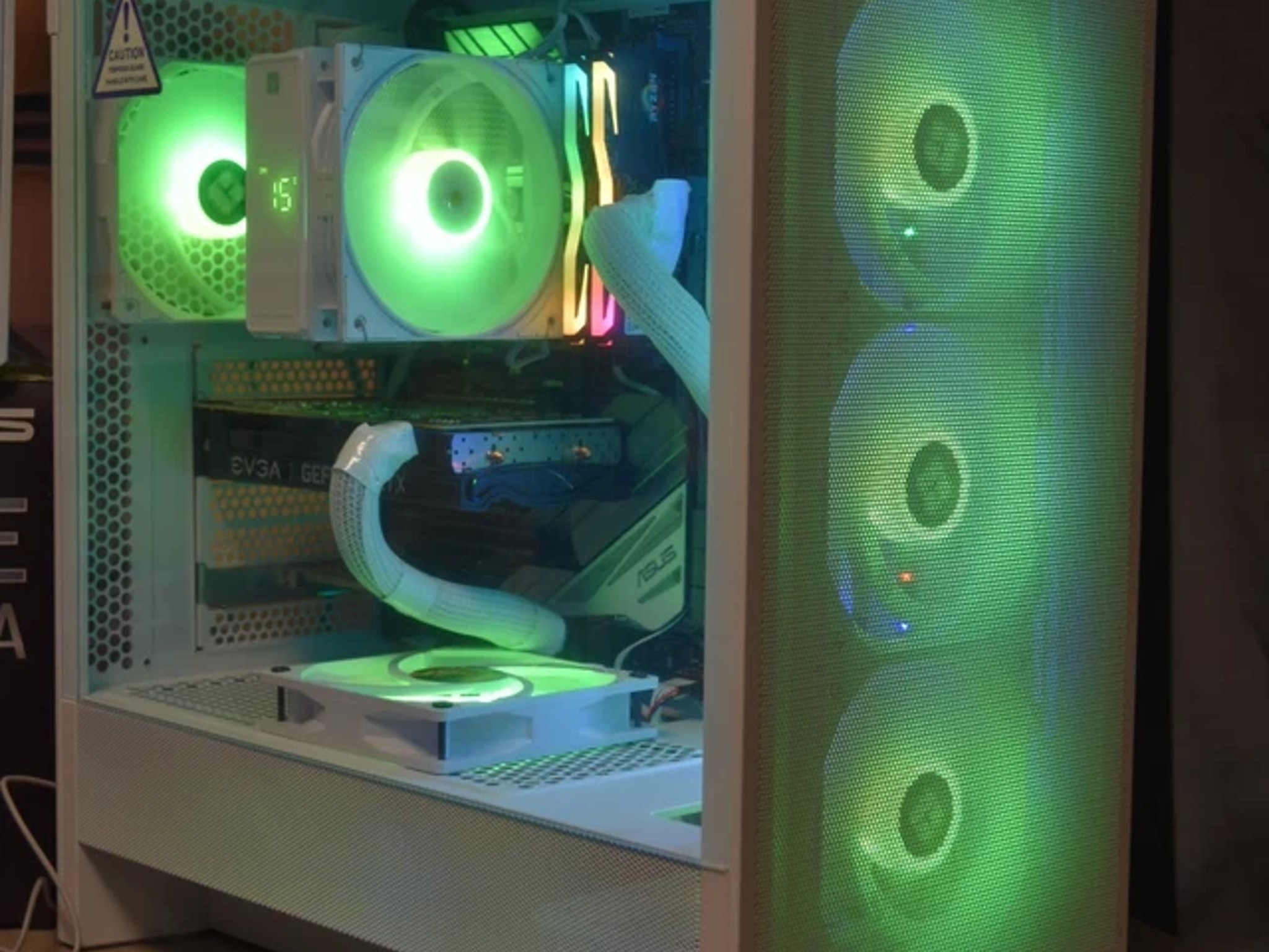 Gaming PC Intel I 5 9400 9th gen CPU RTX 3050 8GB 16 GB RAM RGB 1 TB NVME Wi-fi