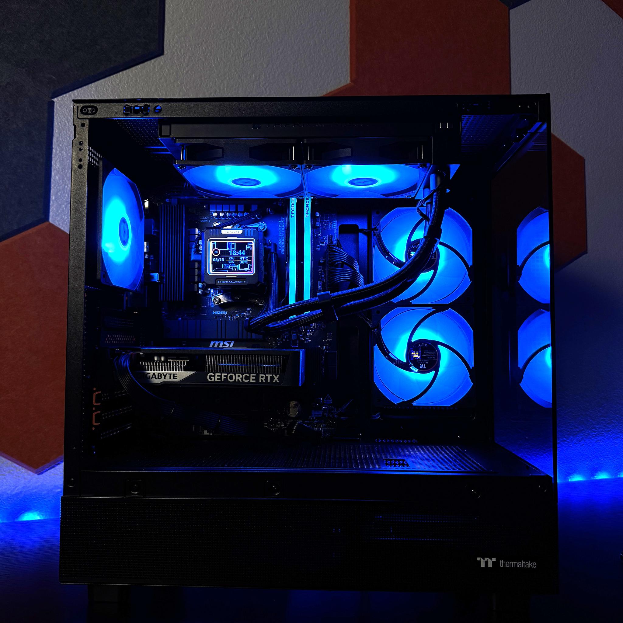Ryzen 7 7700/RTX 5060 8G 16G DDR5