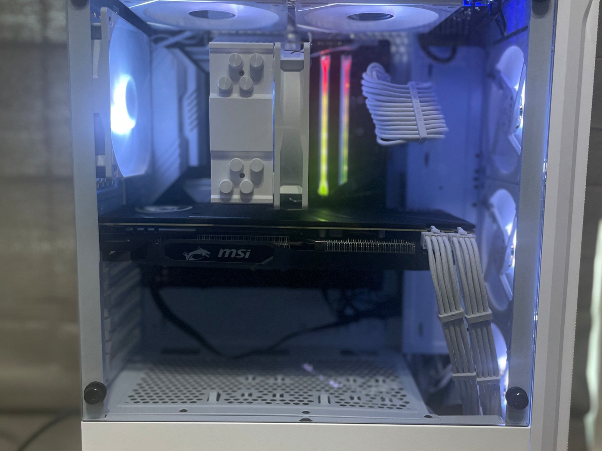 🧊Echo Ice🧊 “Great for a beginner PC gamer”