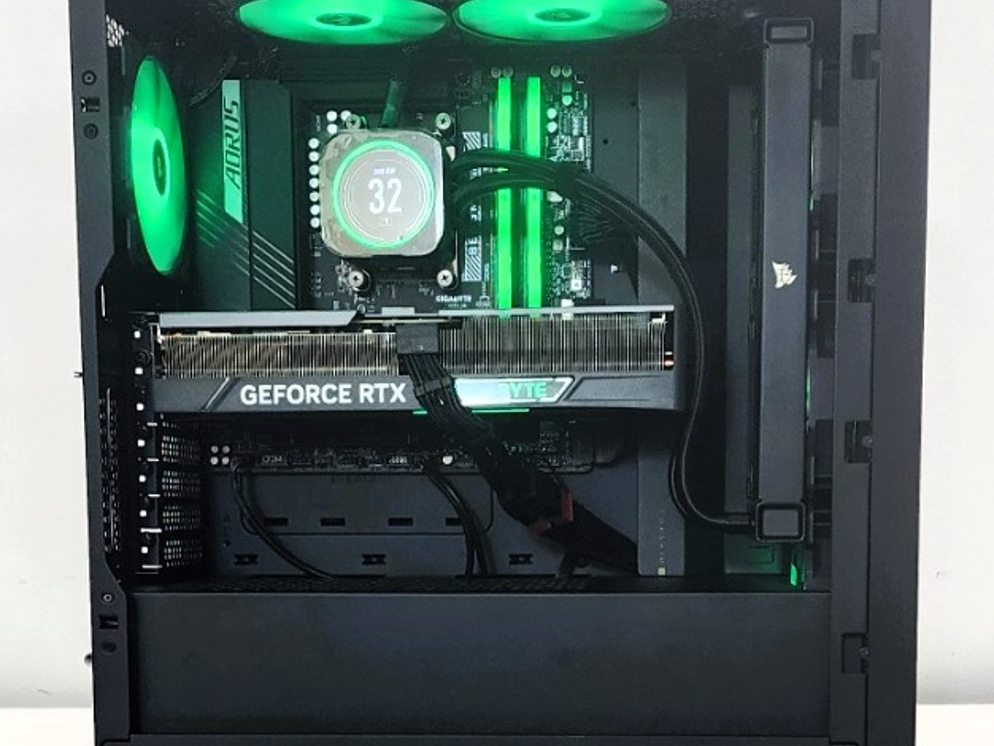 NEW Corsair Liquid Cooled 1440P Gaming PC - 7600X - 4070Ti