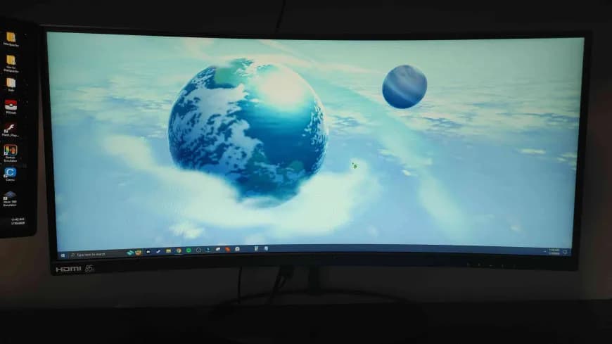 Sceptre 30” Ultrawide Curved Monitor – 2560×1080, 85Hz