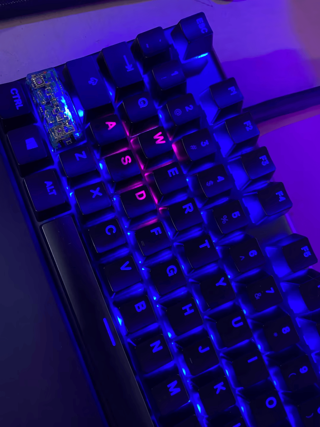 SteelSeries Apex 5 Gaming Mechanical Keyboard