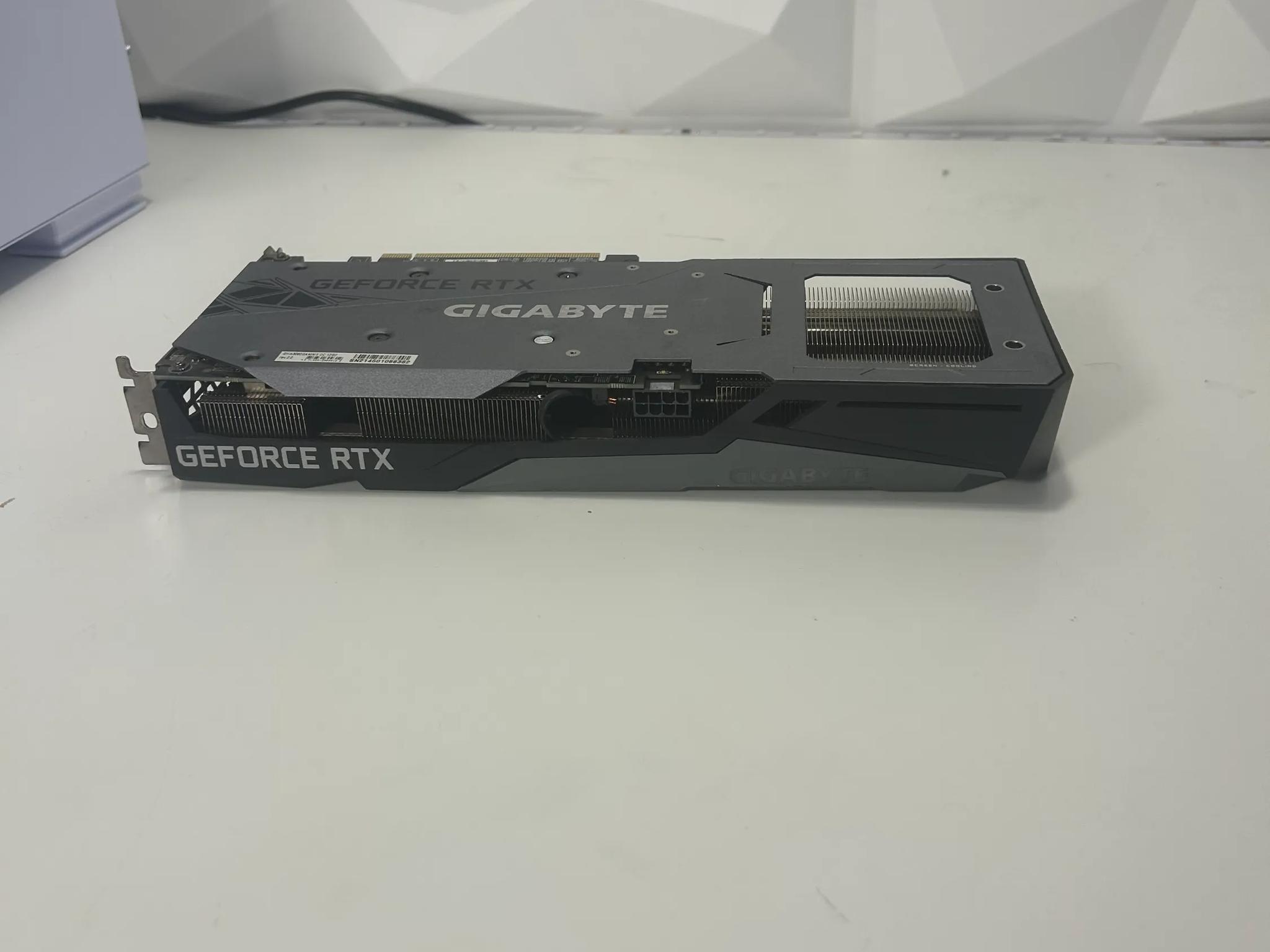 *ARTIFACTS* RTX 3060 12GB GDDR6 Gigabyte WindForce