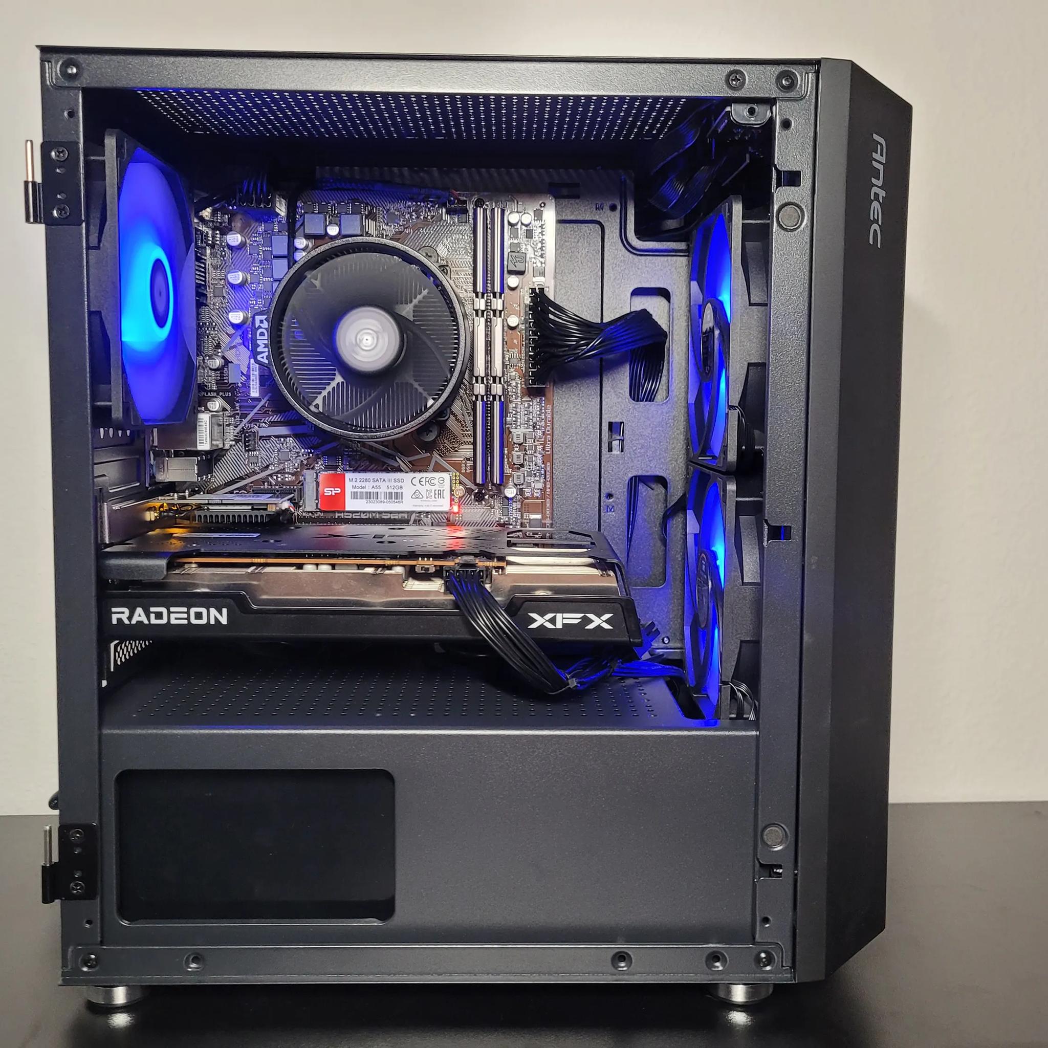 RGB Gaming PC // RX 6600 // 16GB 3000mhz // Ryzen 3100 (i7-7700) // 512GB SSD //