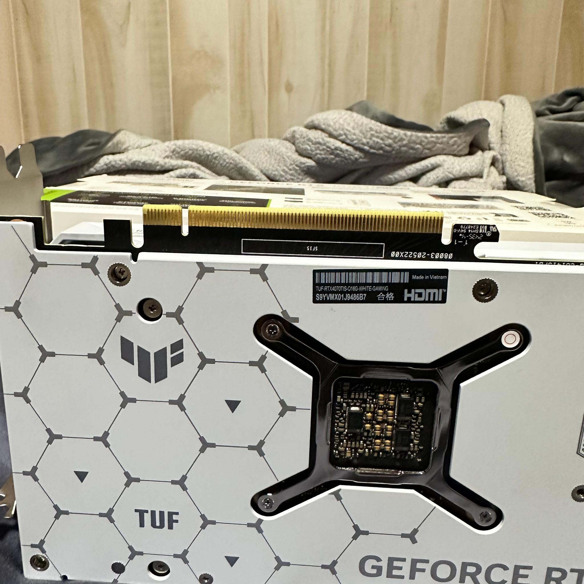 Asus TUF GAMING OC GeForce RTX 4070 Ti SUPER