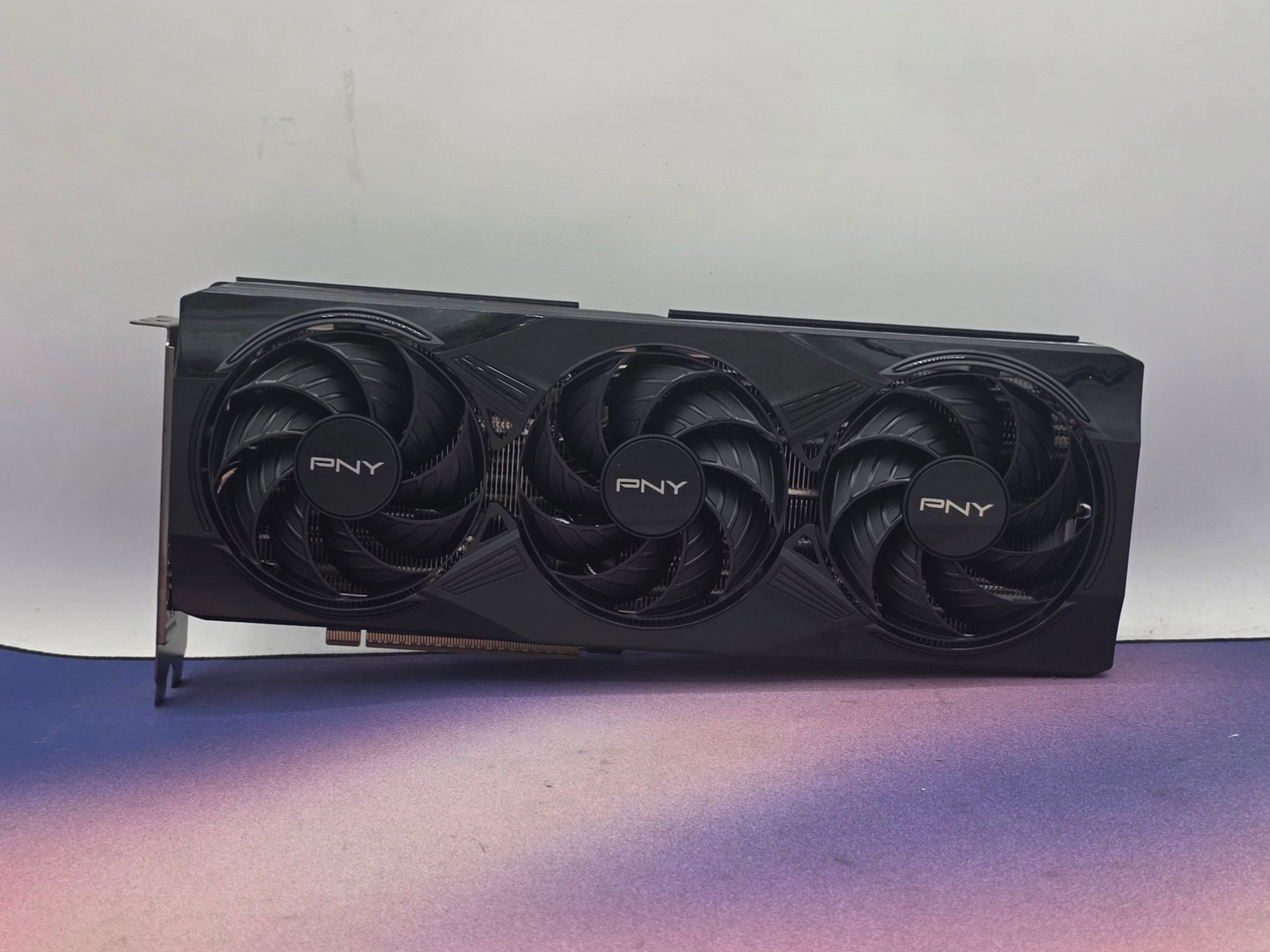 PNY Verto RTX 5070
