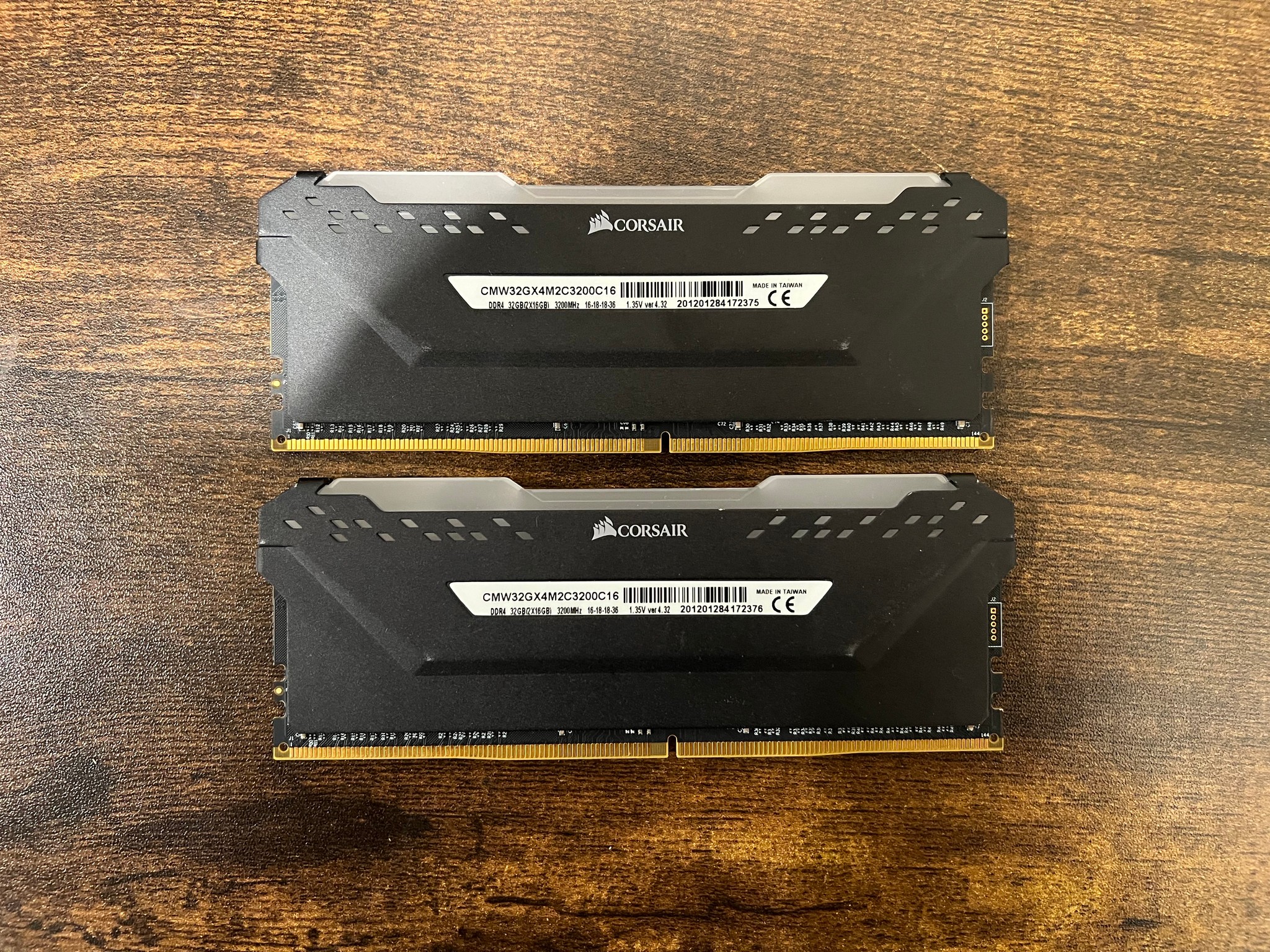 32GB Corsair Vengeance RGB PRO (2 x 16GB) DDR4 DRAM 3200MHz C16 Memory Kit — Black
