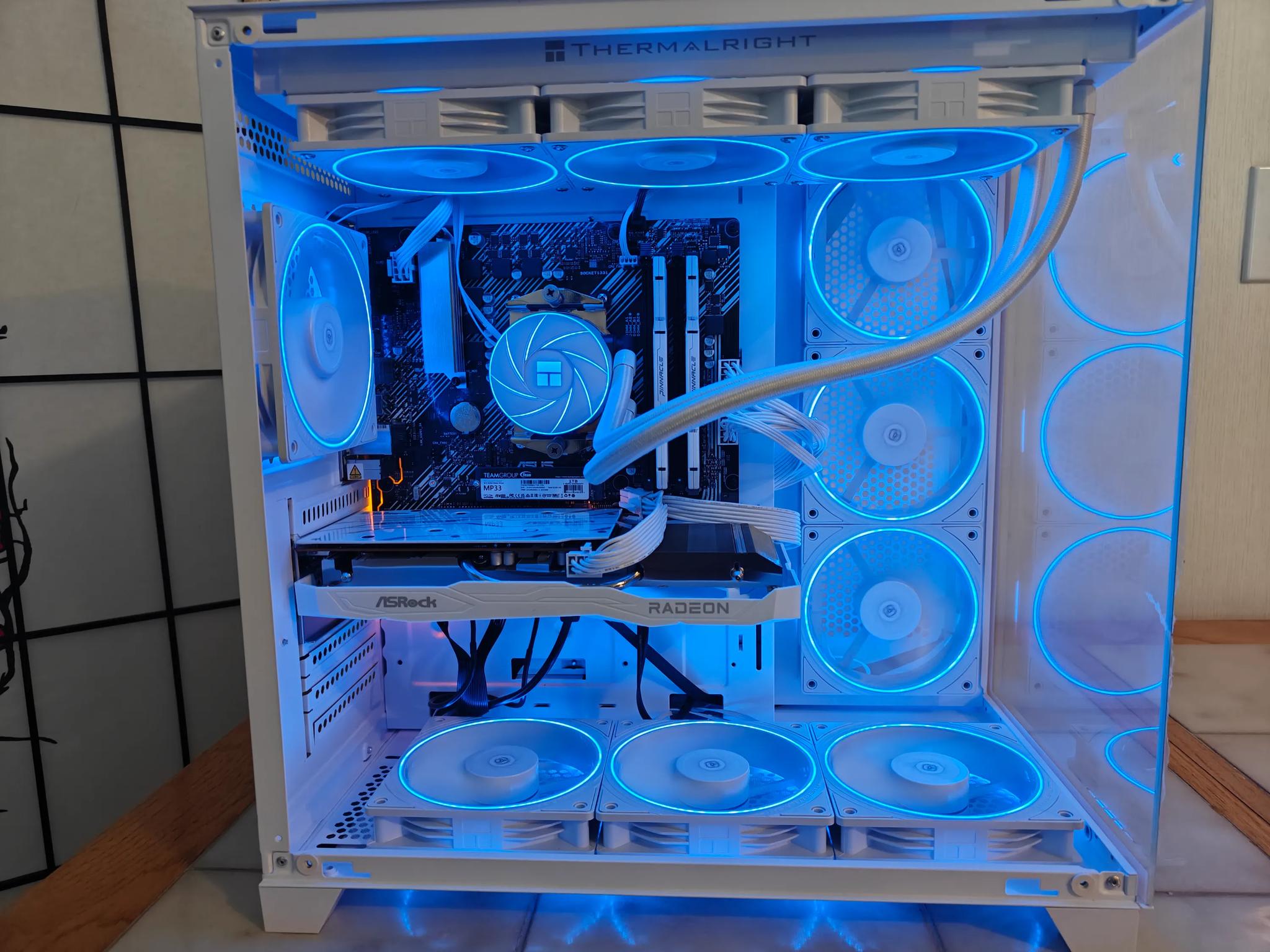 Neutron Star | RX 6600 | R5 5600 | 2TB NVMe/SSD | 32GB DDR4 RAM | RC-RGB | WiFi-6E/BT | Windows 11