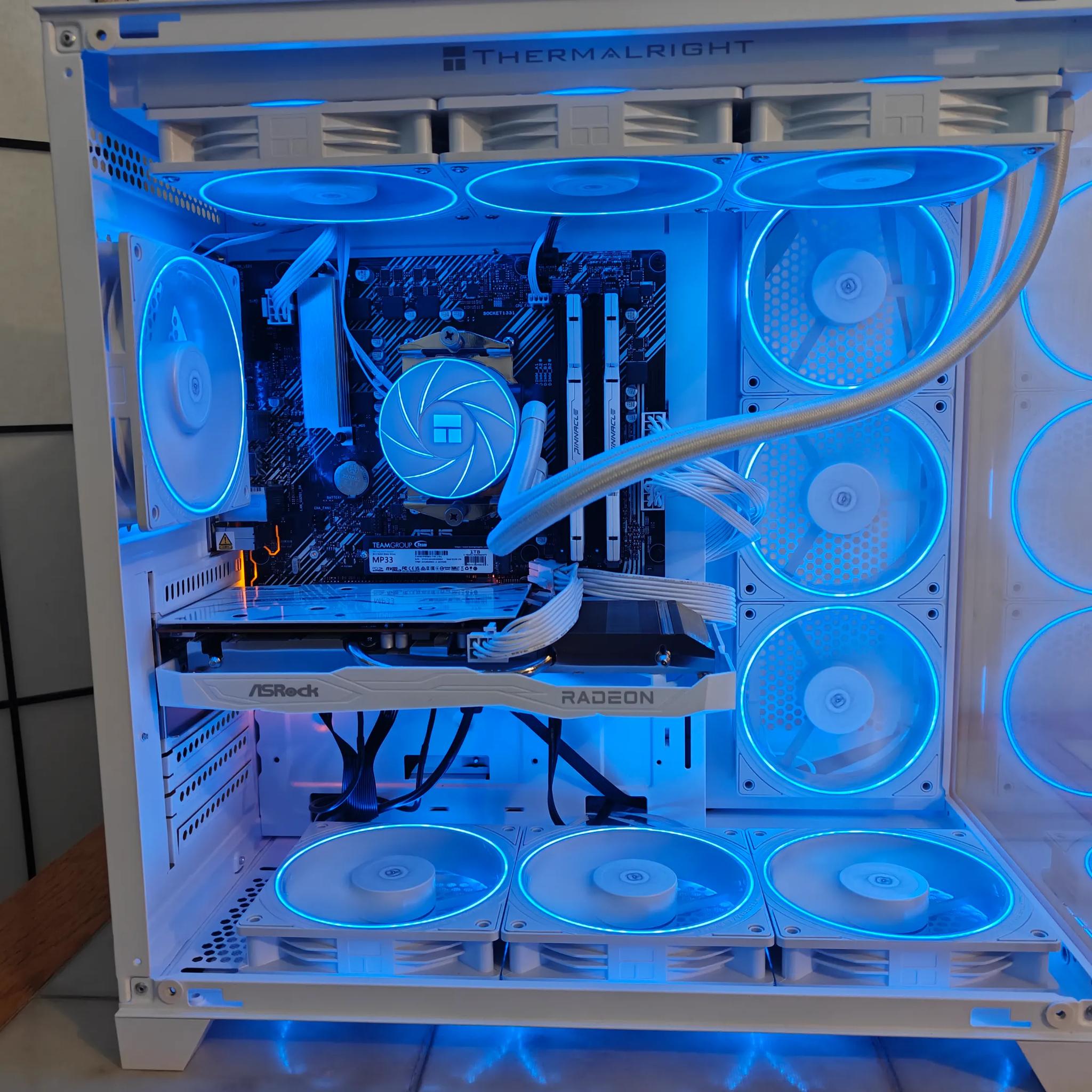 Neutron Star | RX 6600 | R5 5600 | 2TB NVMe/SSD | 32GB DDR4 RAM | RC-RGB | WiFi-6E/BT | Windows 11
