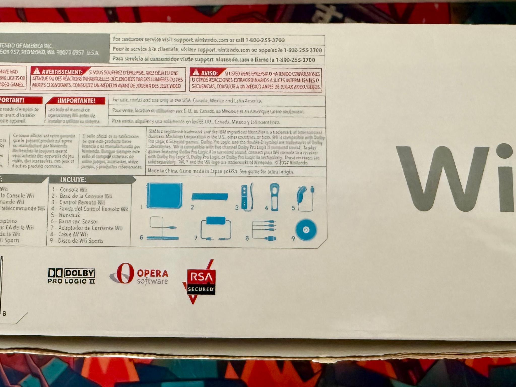 Nintendo Wii Gaming Console + Wii Sports | Controllers | 3 Games