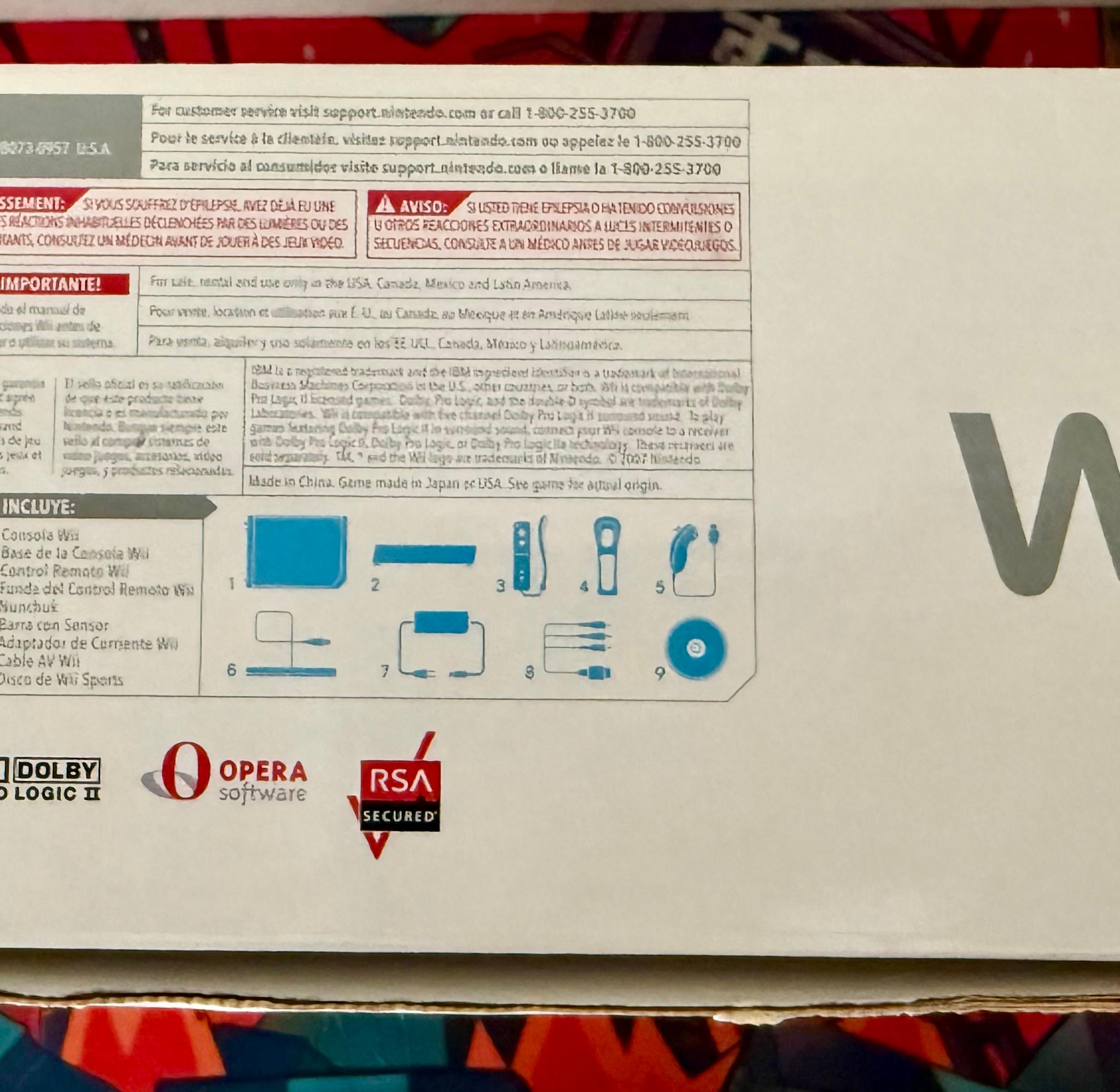 Nintendo Wii Gaming Console + Wii Sports | Controllers | 3 Games