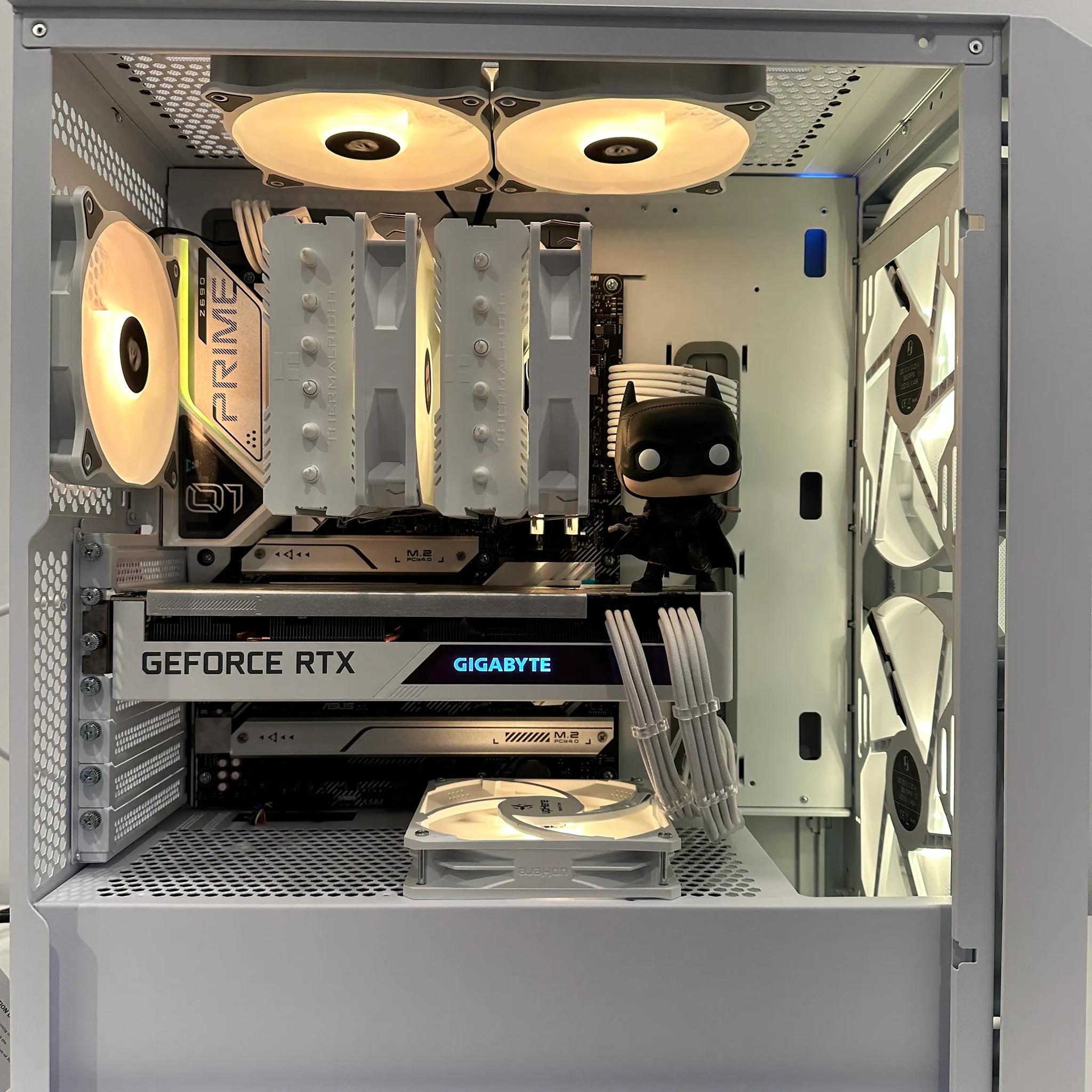 🦇Batman🦇-Extreme Gaming PC-Nvidia RTX 3070 8GB-Intel Core i9-12900K 16Cores -32GB DDR5-1TB NVME