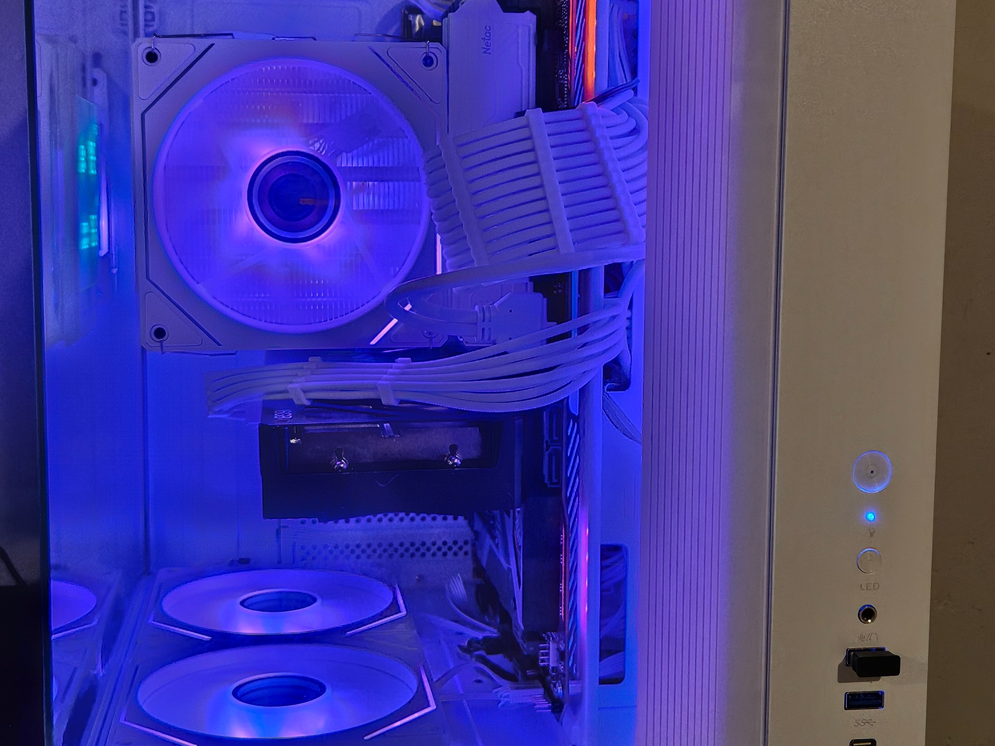 🚀 White RGB Gaming PC | RTX 4060 Ti 16GB | Intel i5-11600KF | 32GB RAM | 1TB NVMe | WiFi