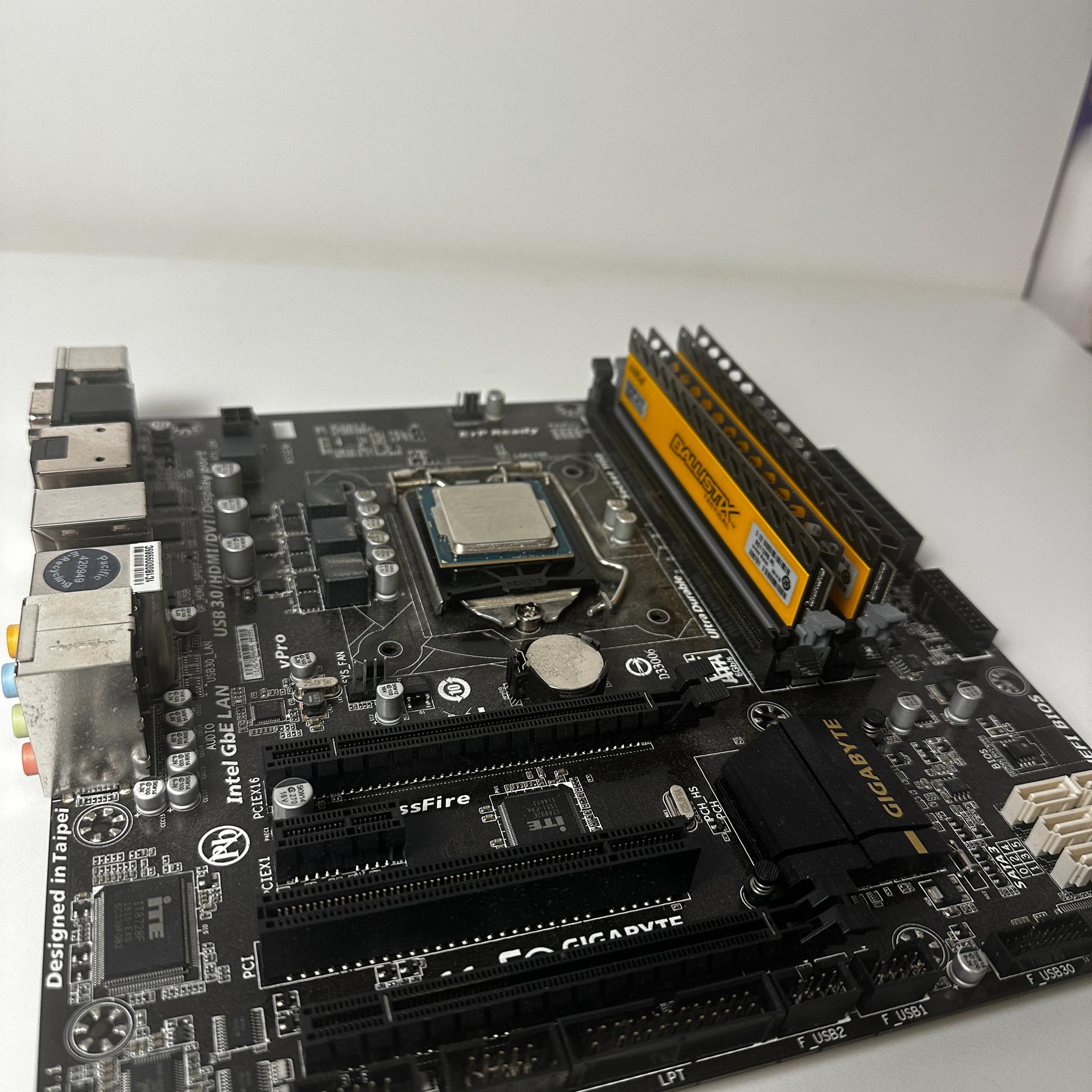 GIGABYTE GA-Q87M-D2H, I5 4590, 16gb DDR3 Combo! LGA1150 mATX Motherboard W/ IO