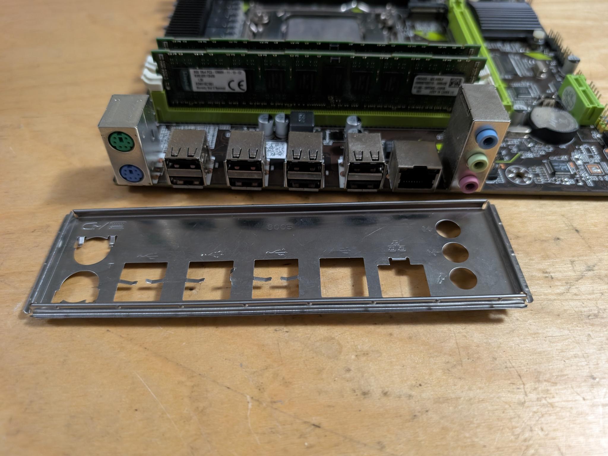 Xeon E5 2658 + X79 matx + 32GB DDR3 1600