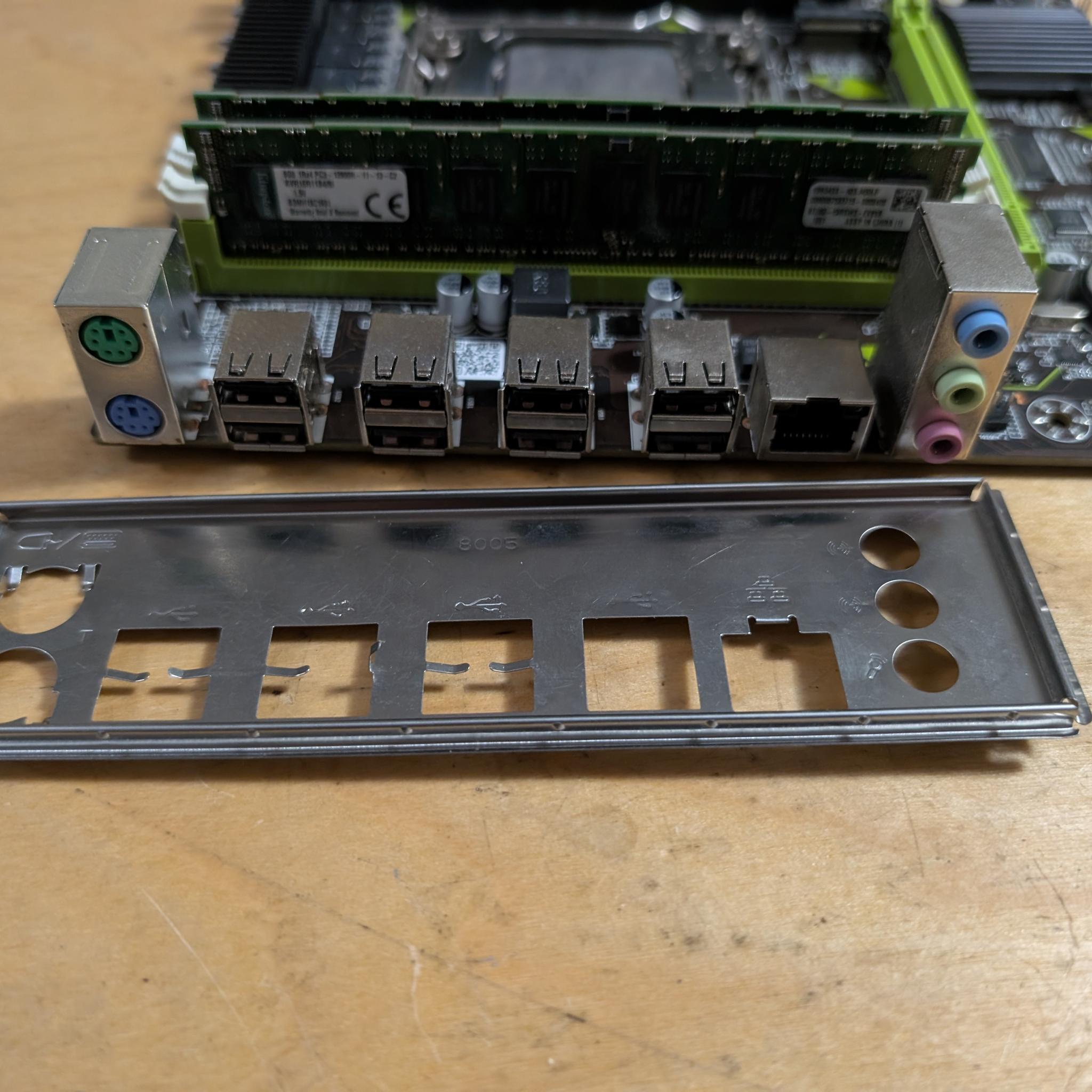 Xeon E5 2658 + X79 matx + 32GB DDR3 1600