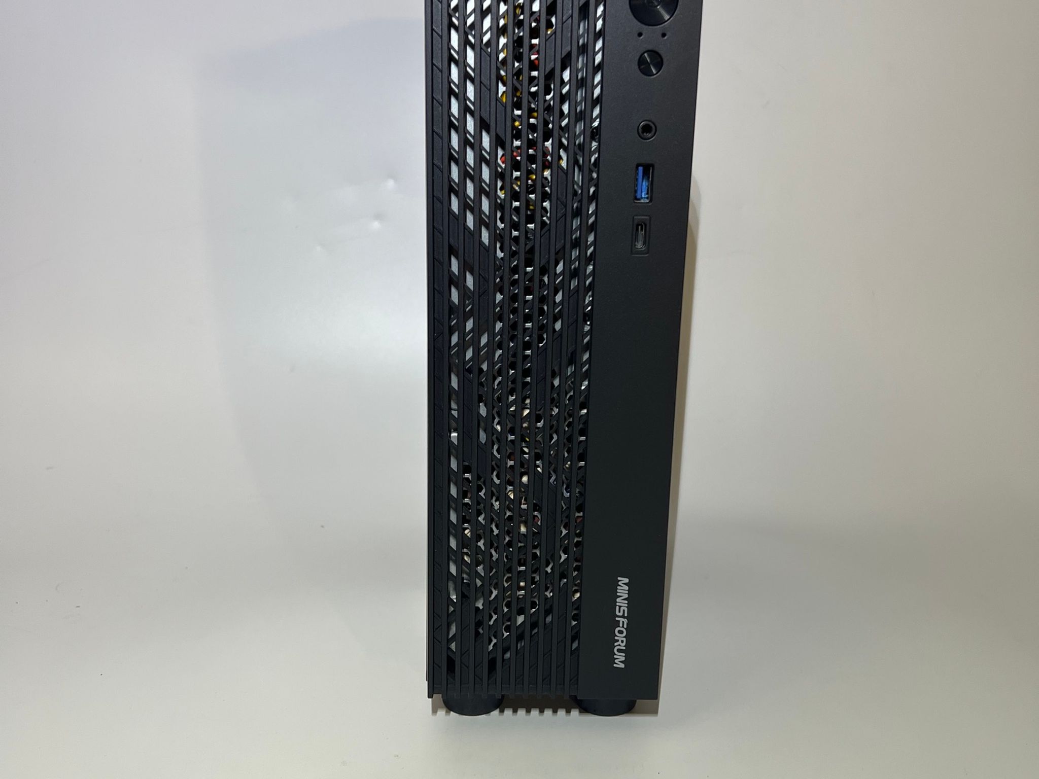 MINISFORUM 795S7 Mini Gaming PC AMD Ryzen 9 7945HX (16C/32T) Barebone Version