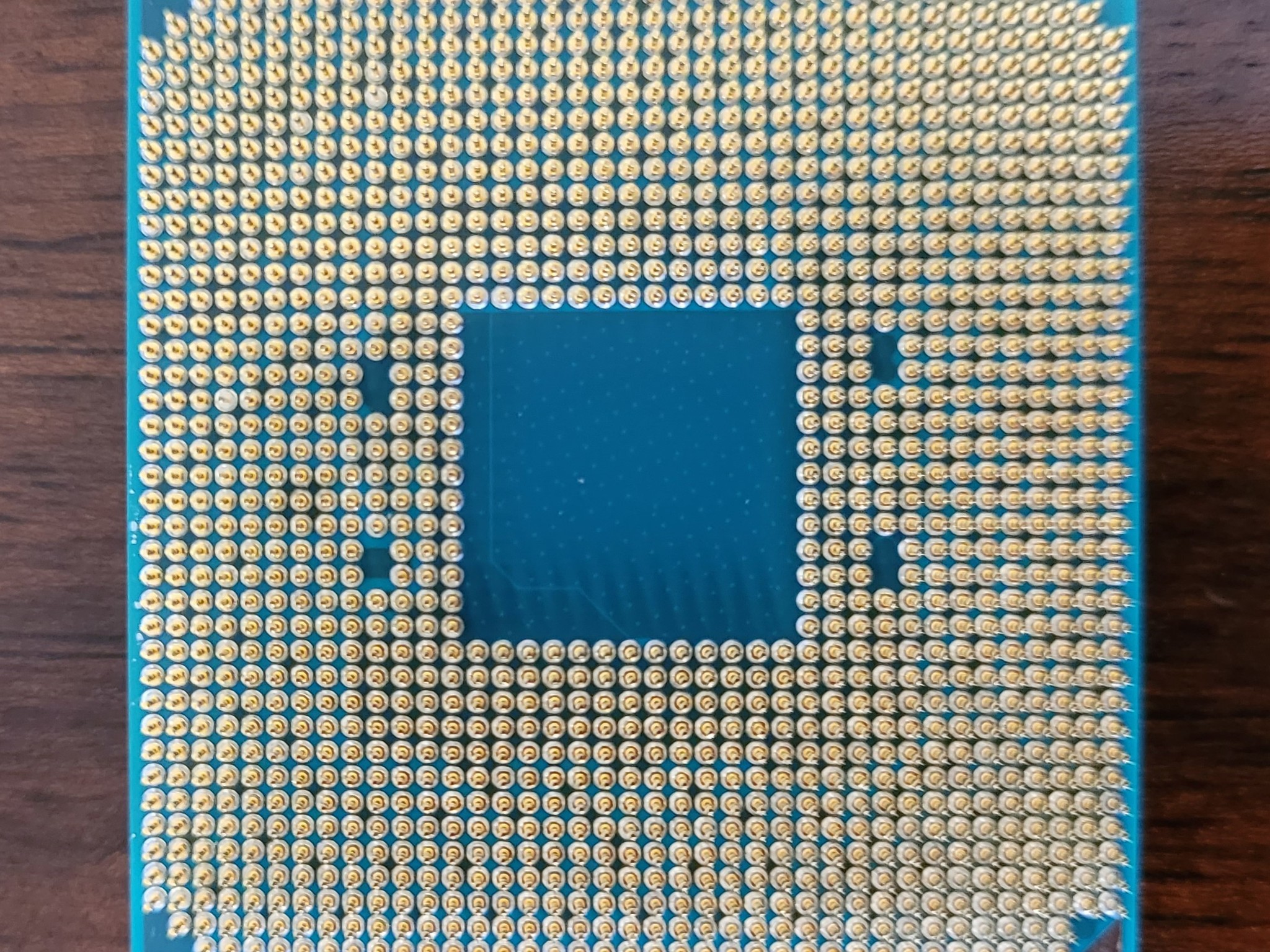 AMD Ryzen 7 2700 8-Core Processor (with Wraith Spire LED Cooler) NO OG BOX