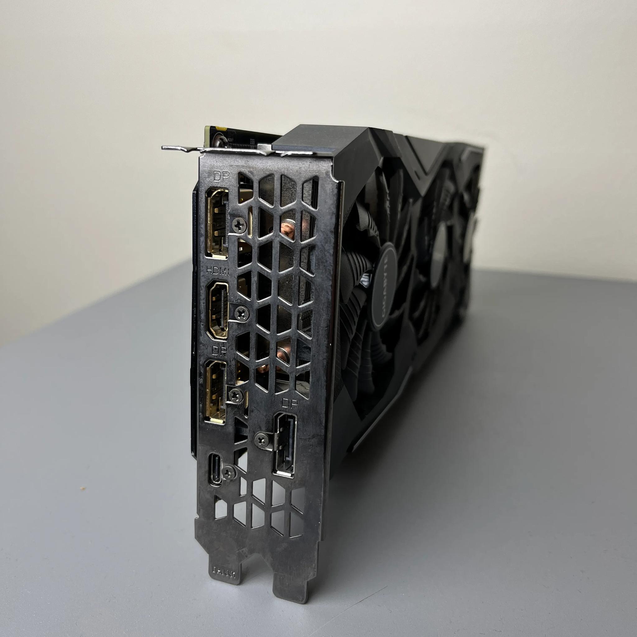 Gigabyte RTX 2070 WINDFORCE 3 fans 8G