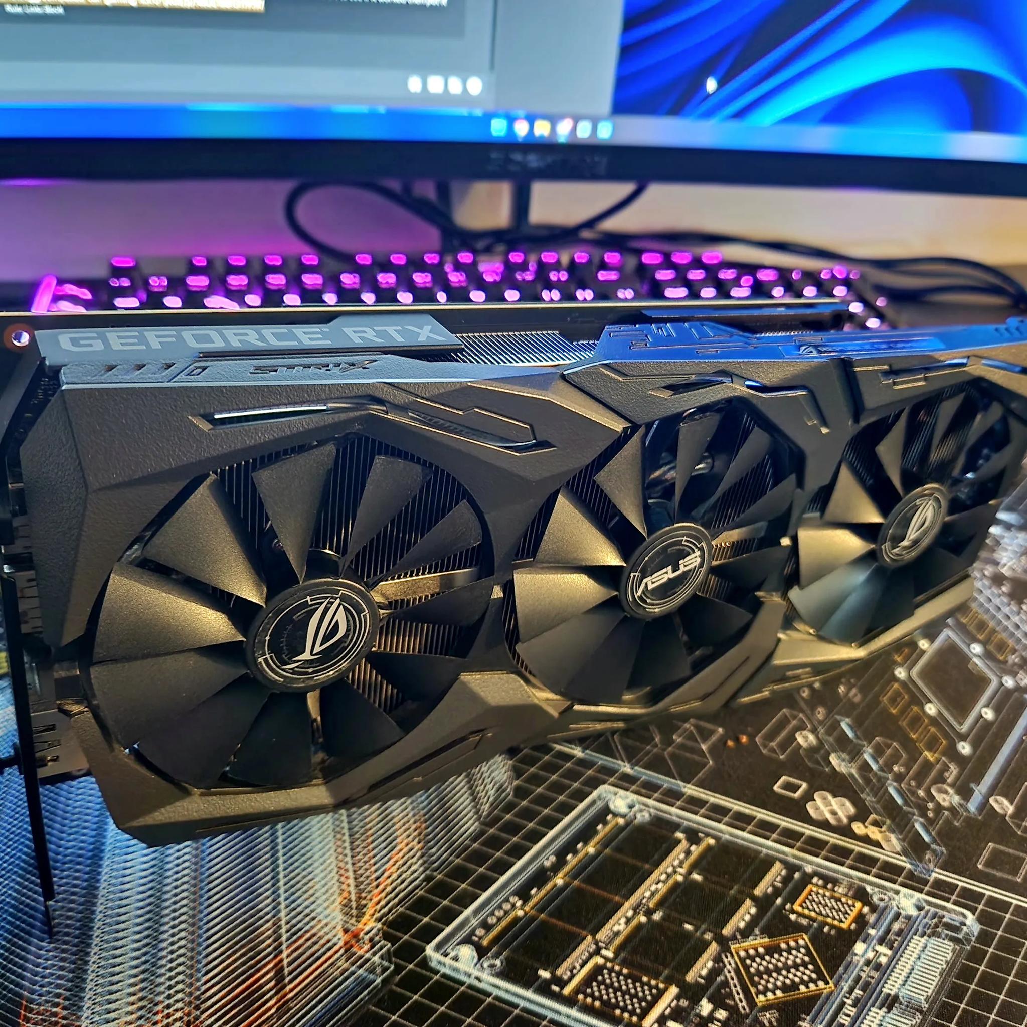 Asus GeForce RTX 2070 8 GB STRIX GAMING Video Card