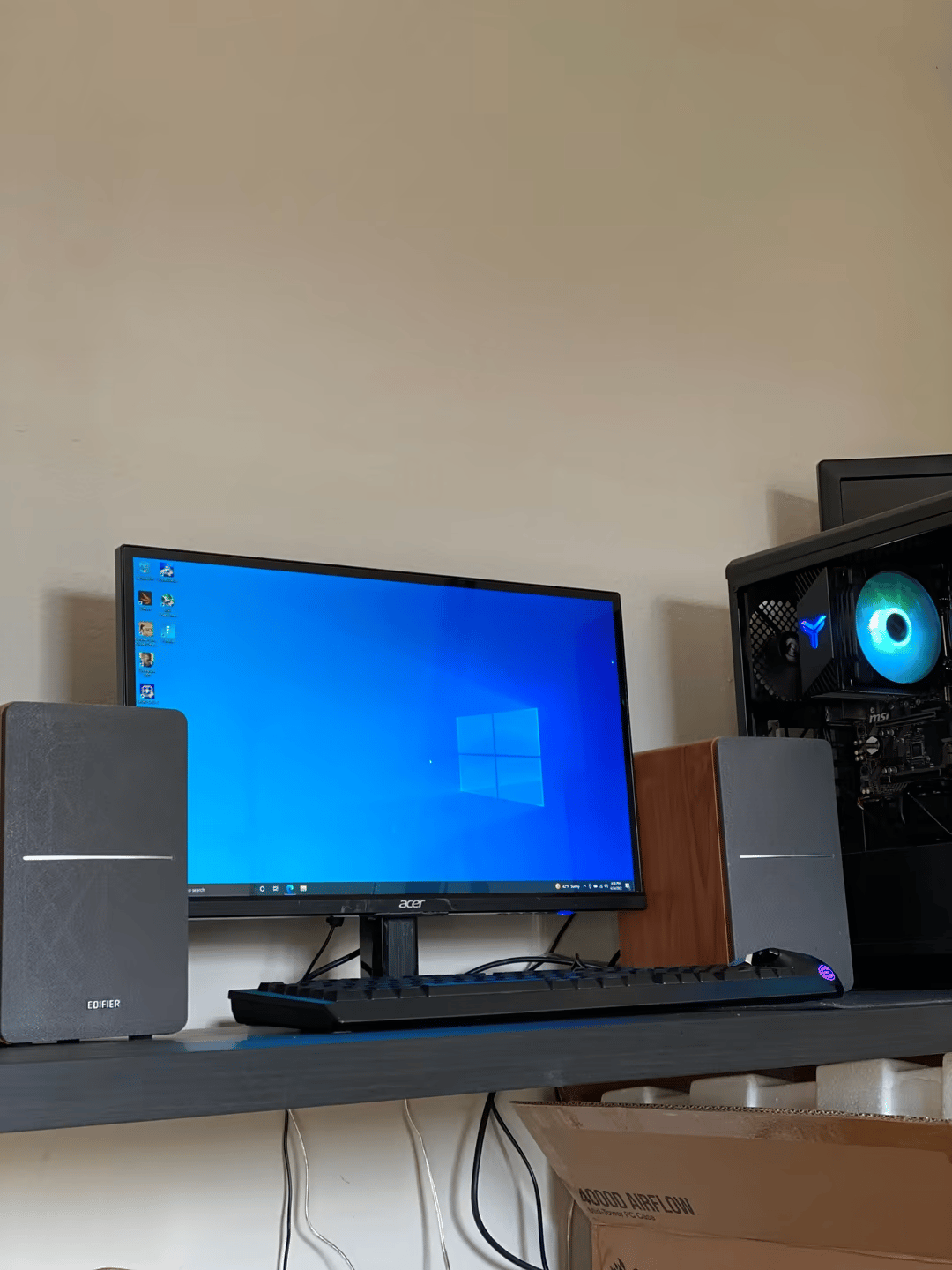 Edifier R1280T Bookshelf/Computer Speakers - 2.0 Stereo Active Near Field Studio Monitor Speaker