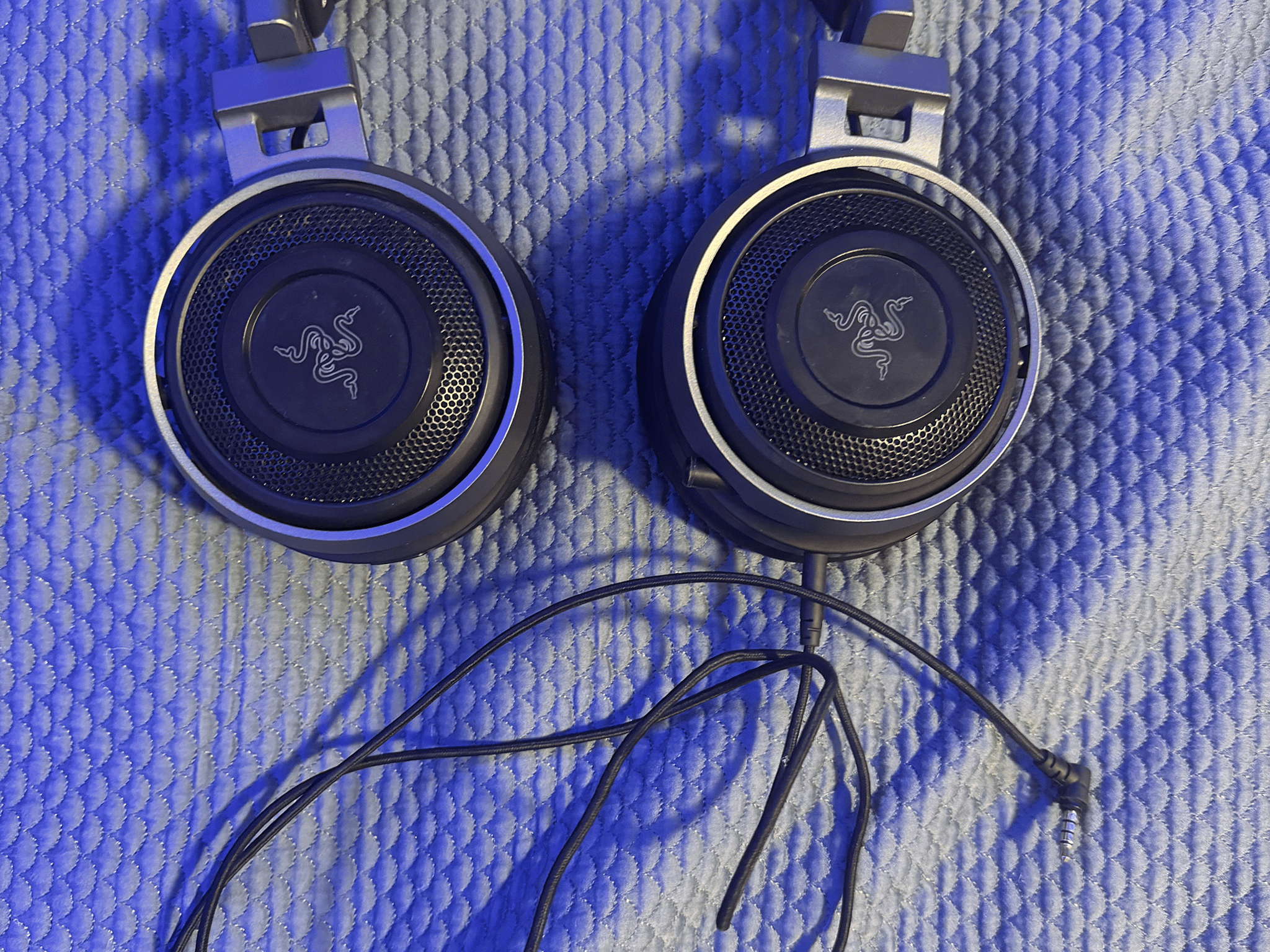 Razer Nari Ultimate Wireless 7.1 Surround Sound Gaming Headset