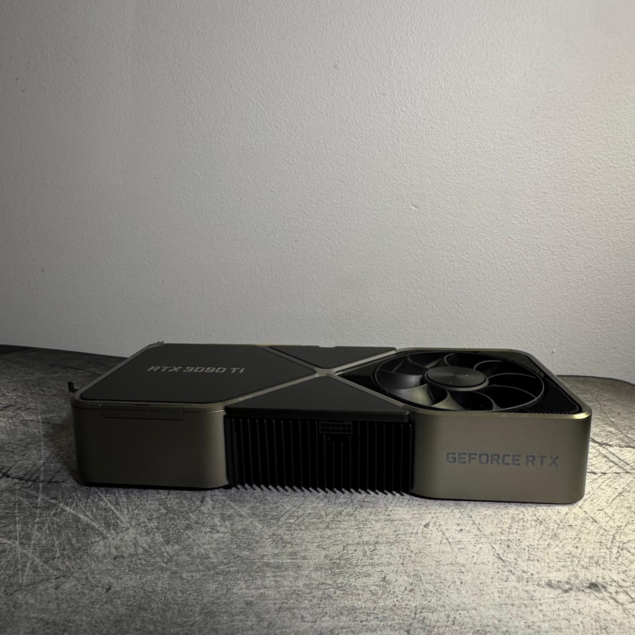 NVIDIA GeForce RTX 3090 Ti Founders Edition