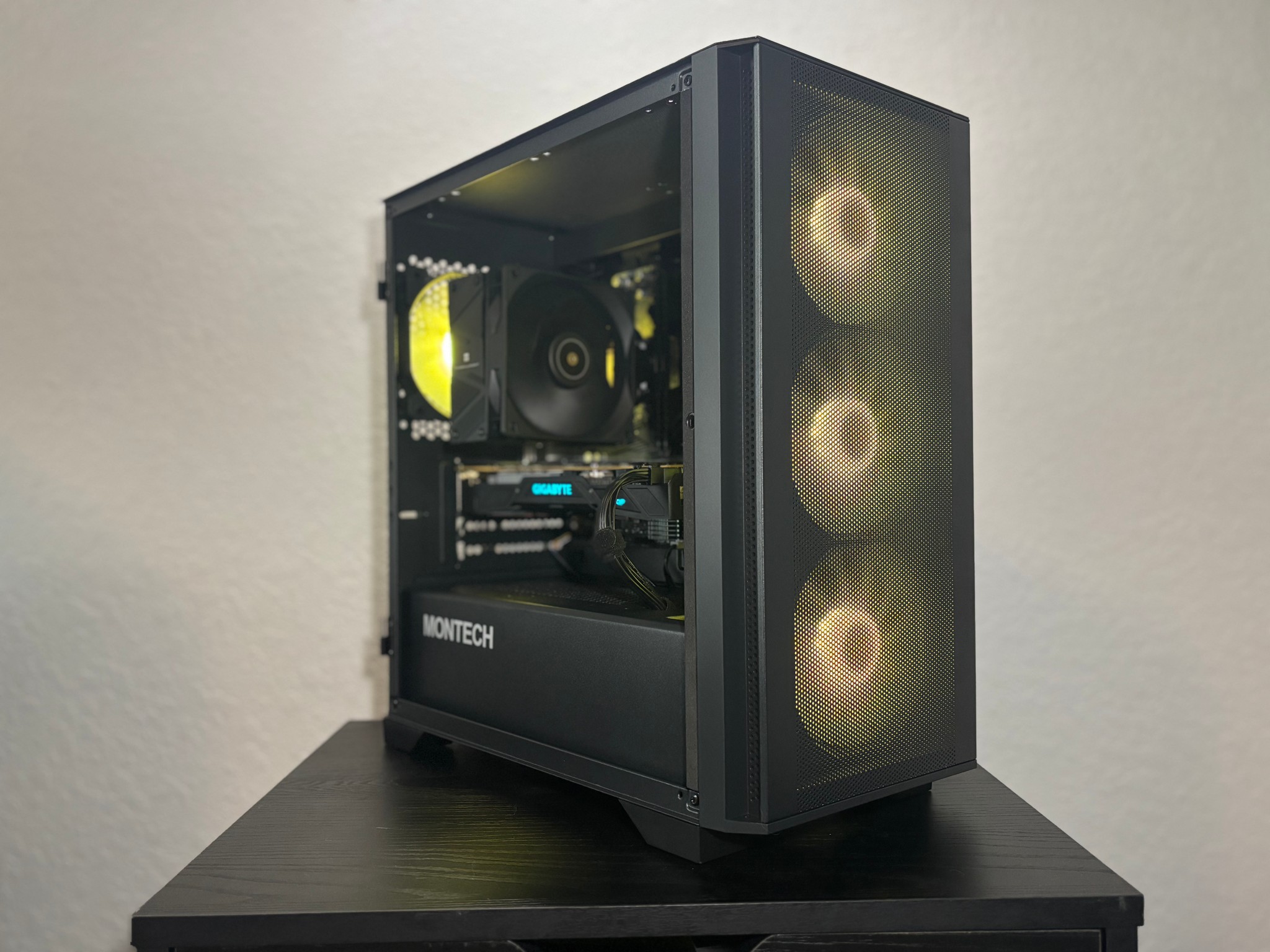 Ryzen 5 3600 | GTX 1080 | 16GB RAM | 500GB SSD | Ready to Play