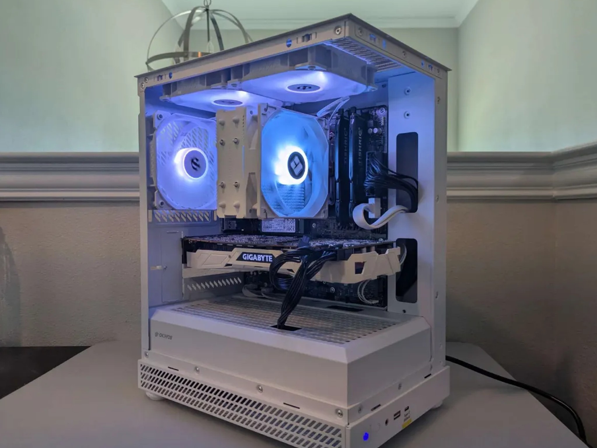 Whiteout Gaming PC ~ GTX 1080 Ti 11GB