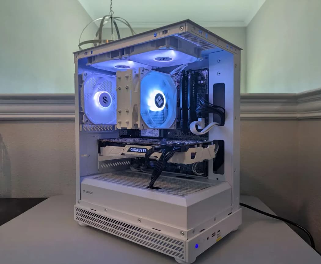 Whiteout Gaming PC ~ GTX 1080 Ti 11GB
