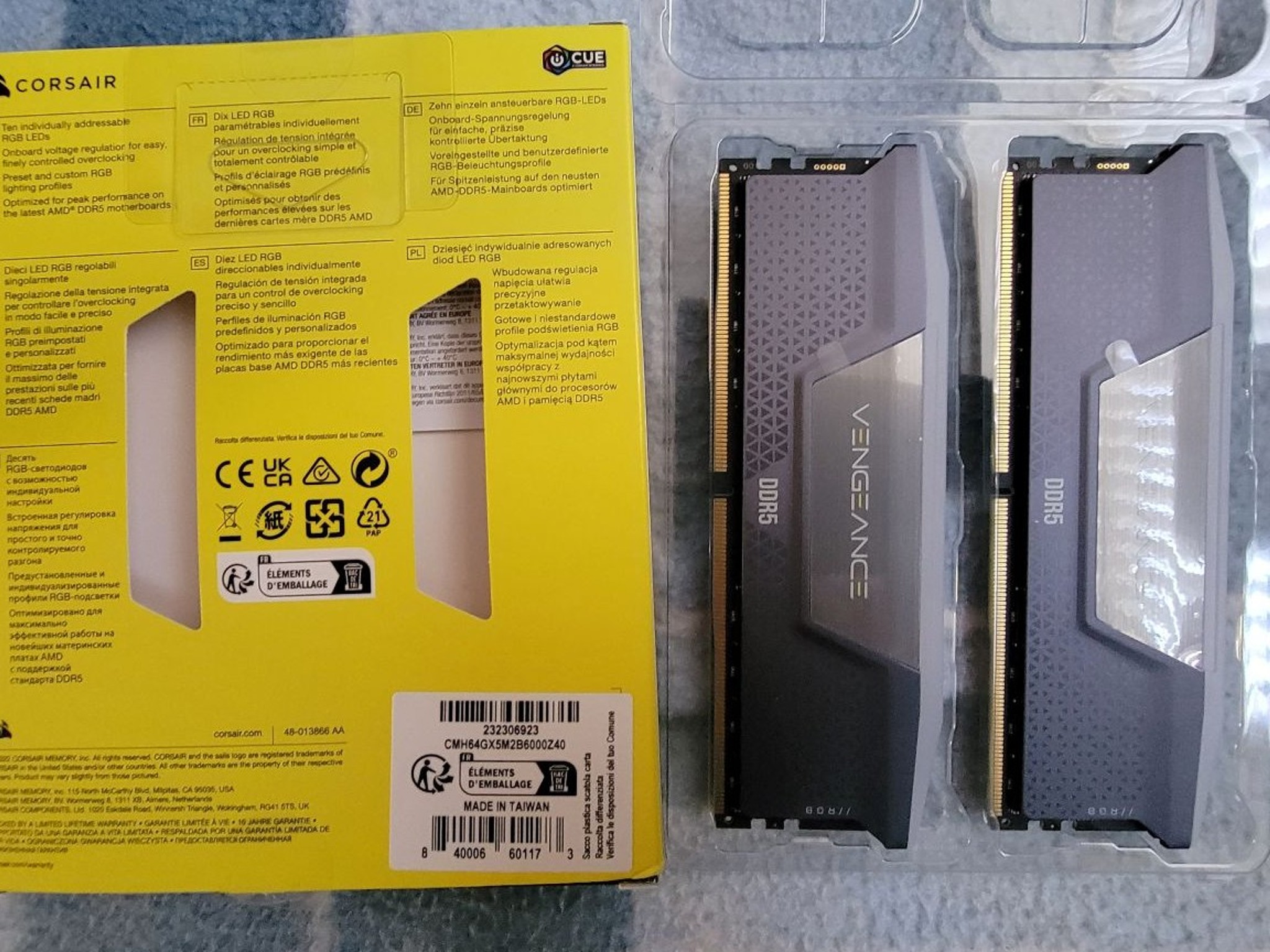 CORSAIR VENGEANCE RGB DDR5 64GB (2x32GB) DDR5 6000MHz CL40 RAM –(CMH64GX5M2B6000Z40) - Used