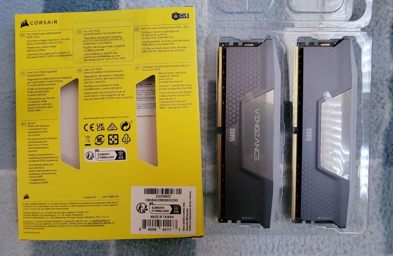 CORSAIR VENGEANCE RGB DDR5 64GB (2x32GB) DDR5 6000MHz CL40 RAM –(CMH64GX5M2B6000Z40) - Used