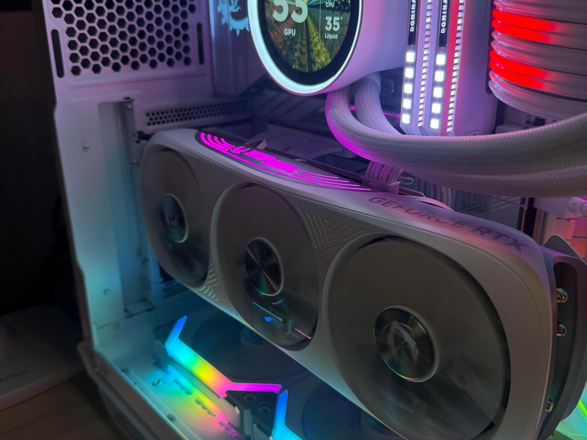 GIGABYTE AERO OC GeForce RTX 4080