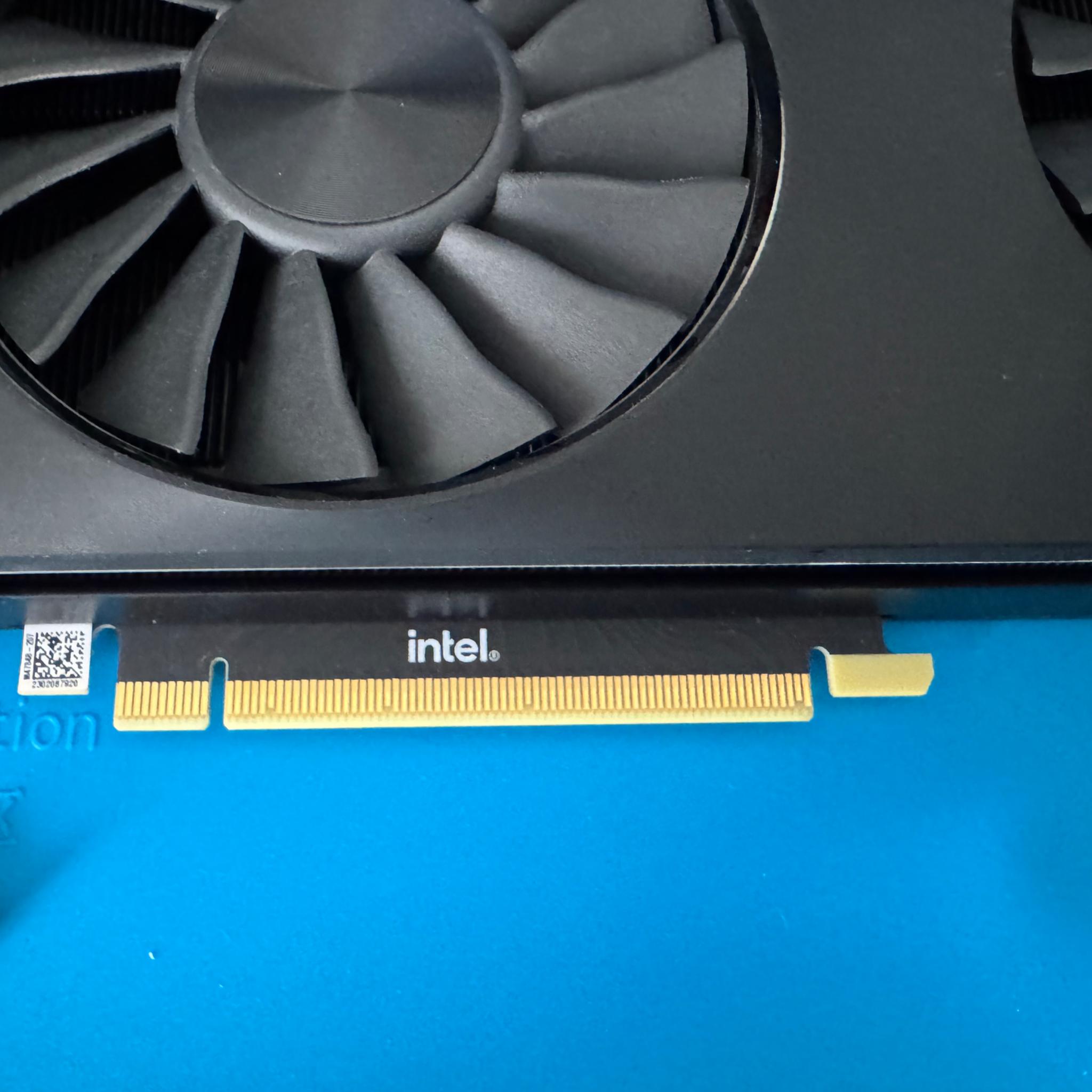 Intel Arc A750 LE