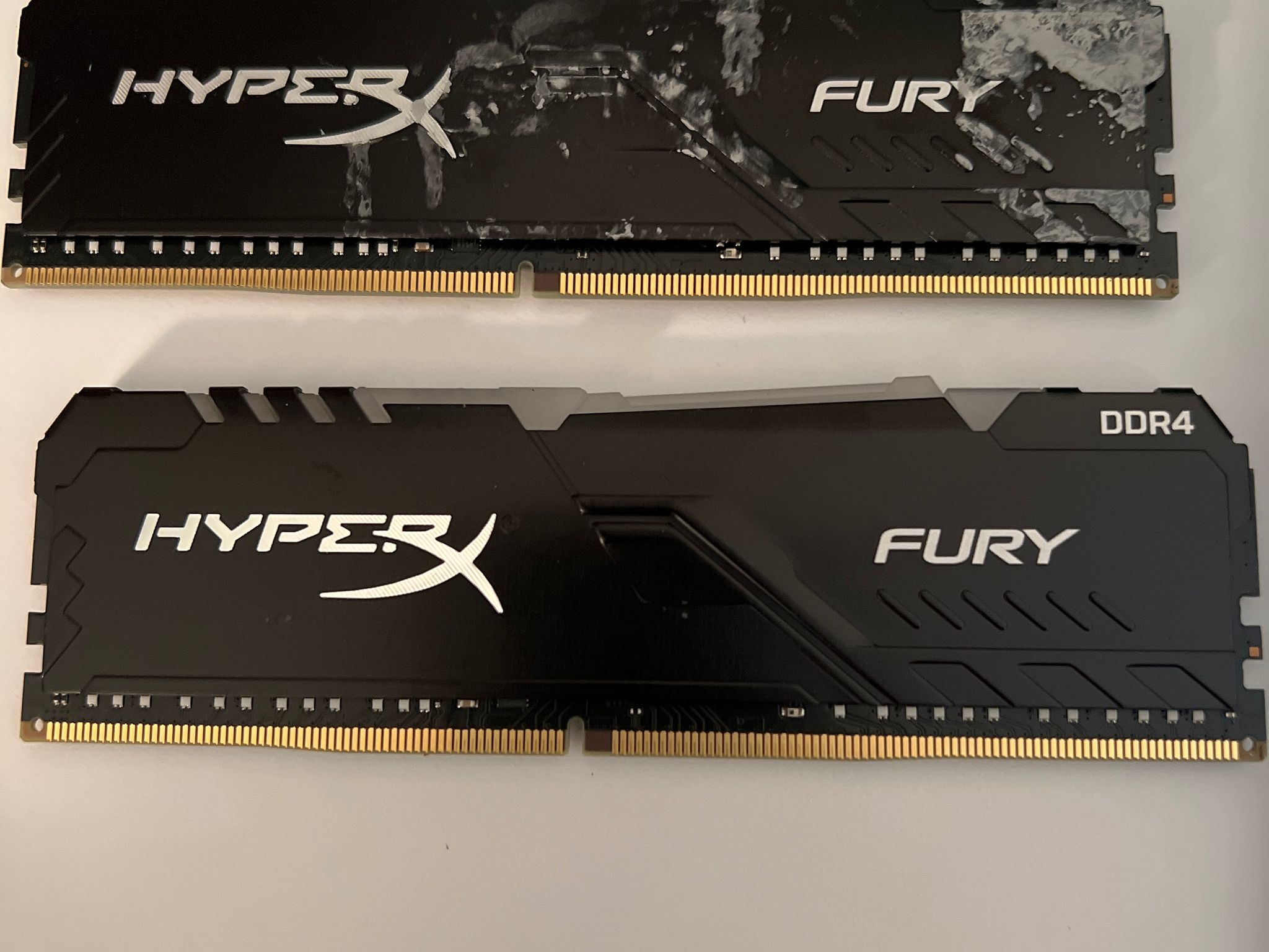 HP omen HyperX 32 GB DDR4-3733 MHz XMP RGB Heatsink RAM (2 x 16 GB)