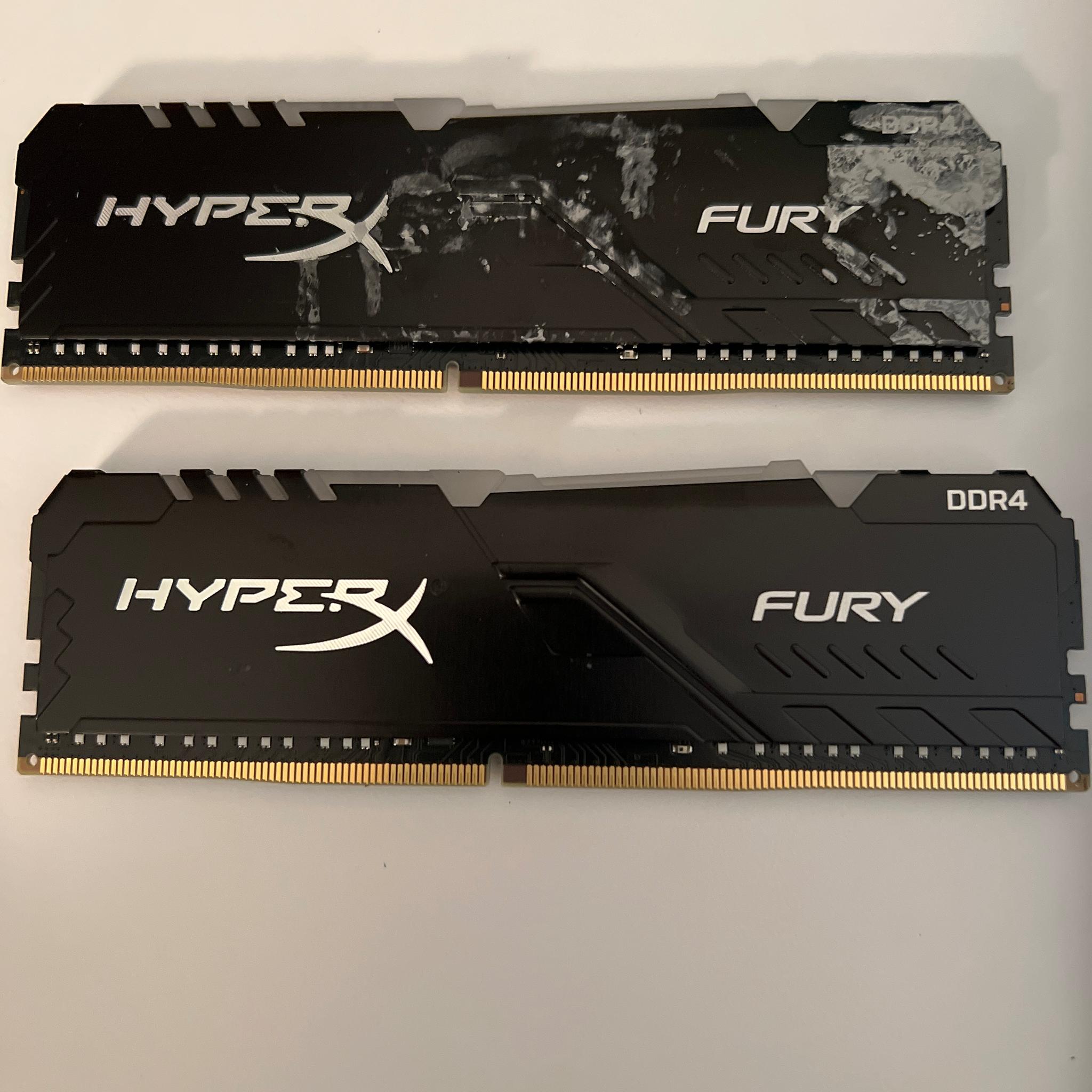 HP omen HyperX 32 GB DDR4-3733 MHz XMP RGB Heatsink RAM (2 x 16 GB)