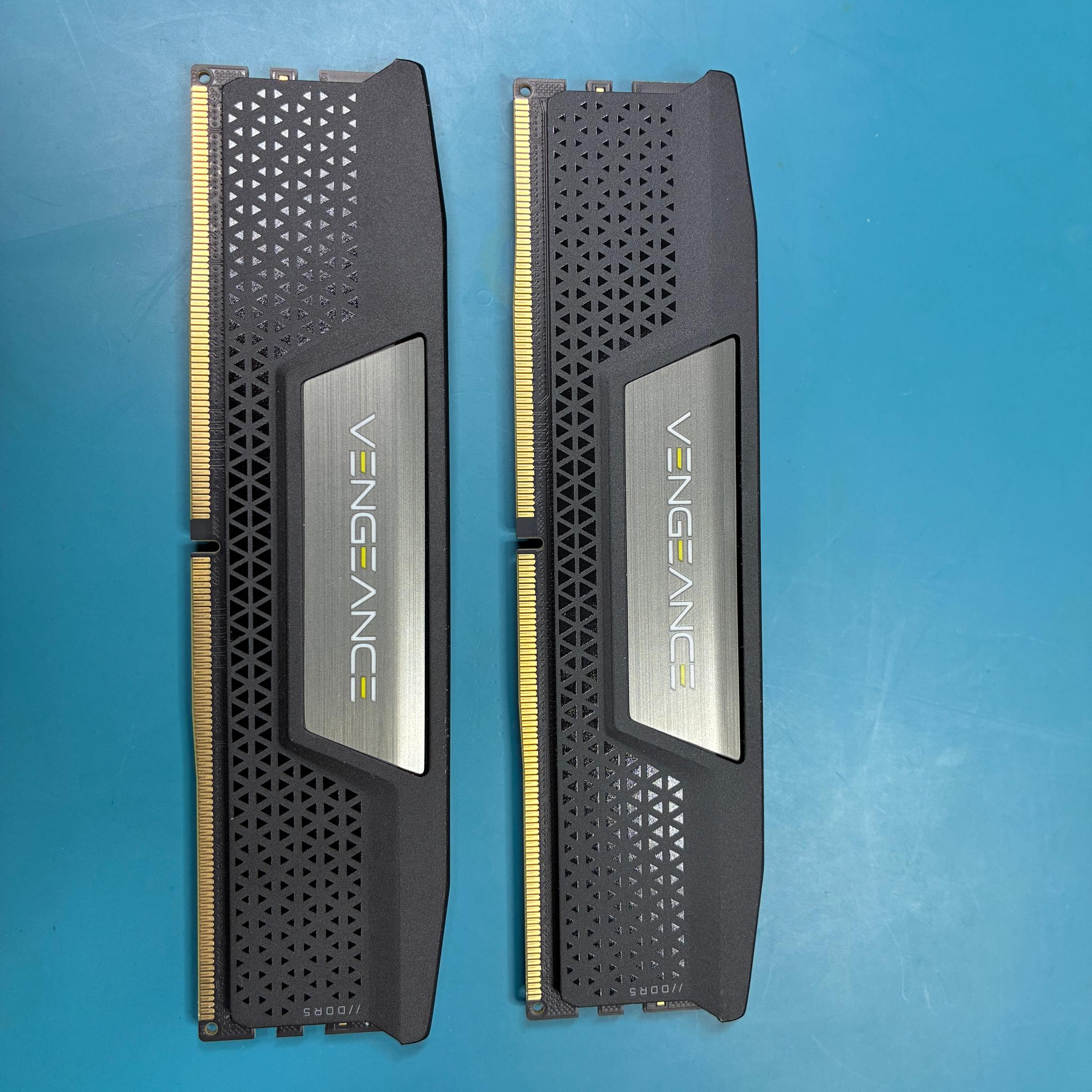 Corsair Vengeance DDR5 48GB kit (Memory)