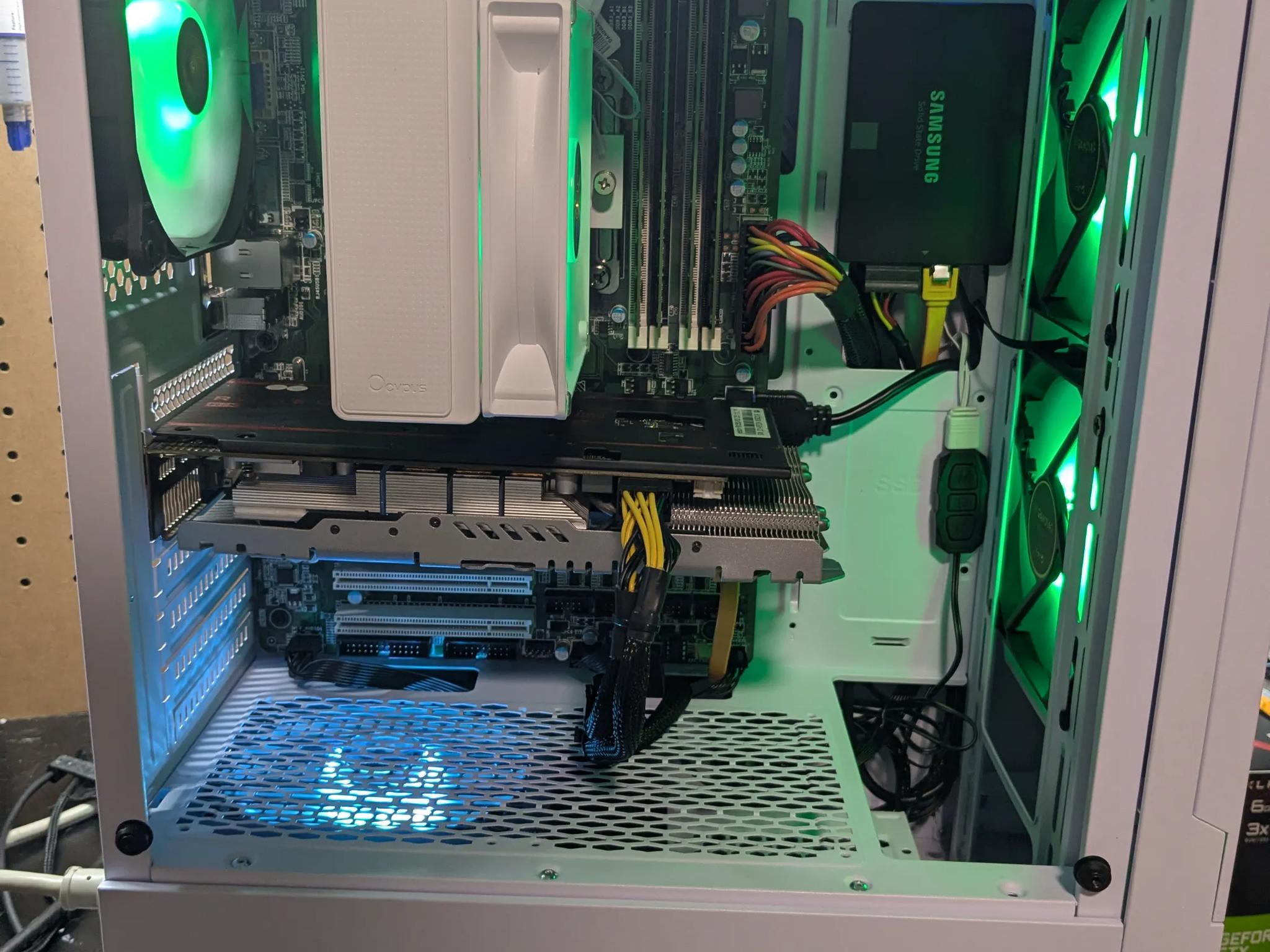 120 FPS Fortnite | 180 Day Warranty | Xeon (Same as i7-4770), 16GB RAM, RX 570 8GB, 512GB SSD, Win10