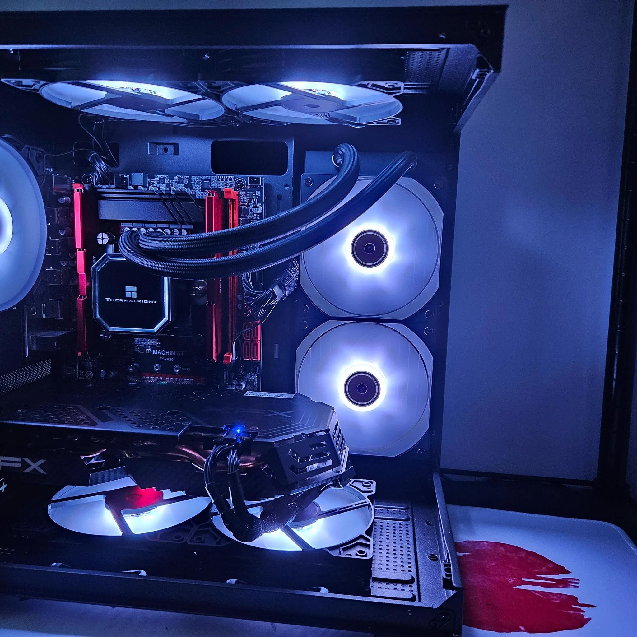 Liquid cooled Budget Beast Intel 10 core / 16GB DDR4 / 1TB SSD / RX580 8GB