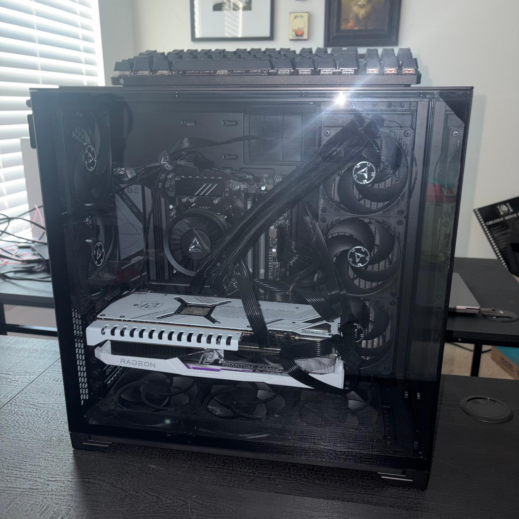 Ryzen 7 7700X | RX 7900 XT 20GB | 32GB DDR5 | 2TB SSD