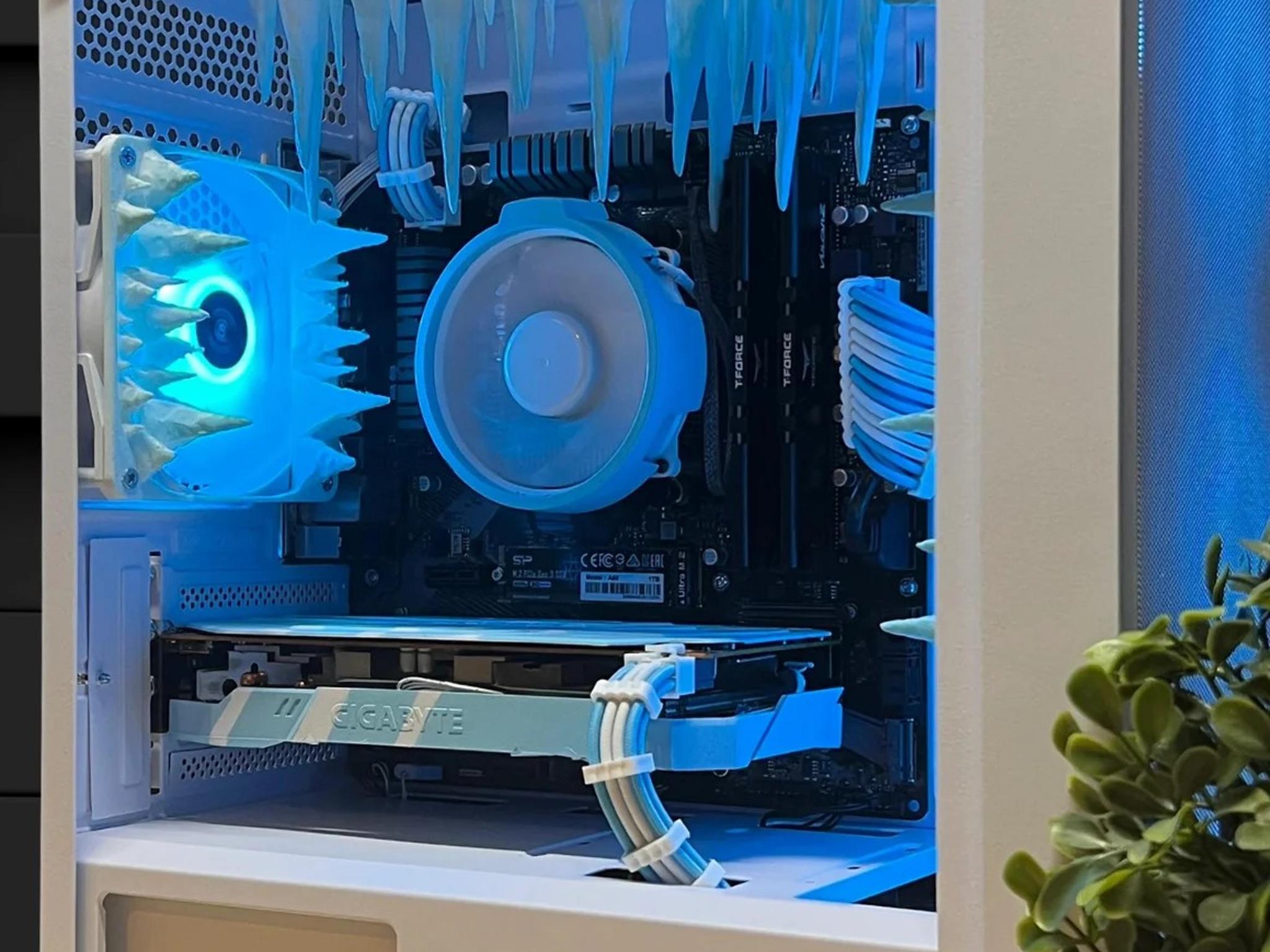 Blue ice 1080p esports  2400g with a 5500xt 16g of ram
