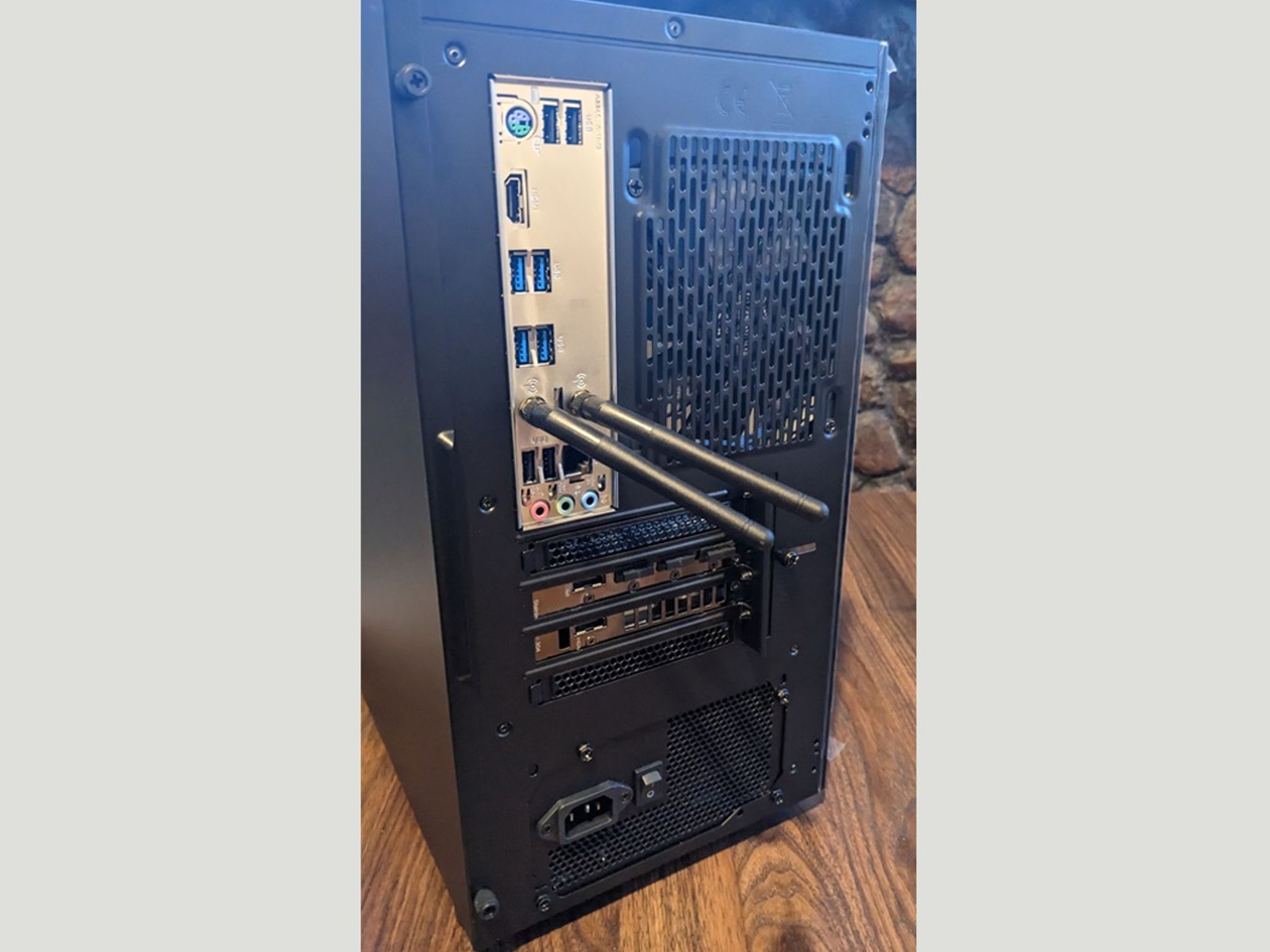R5 3600, RTX 3080, 32GB 3200mhz, 2TB NVMe, Custom mATX