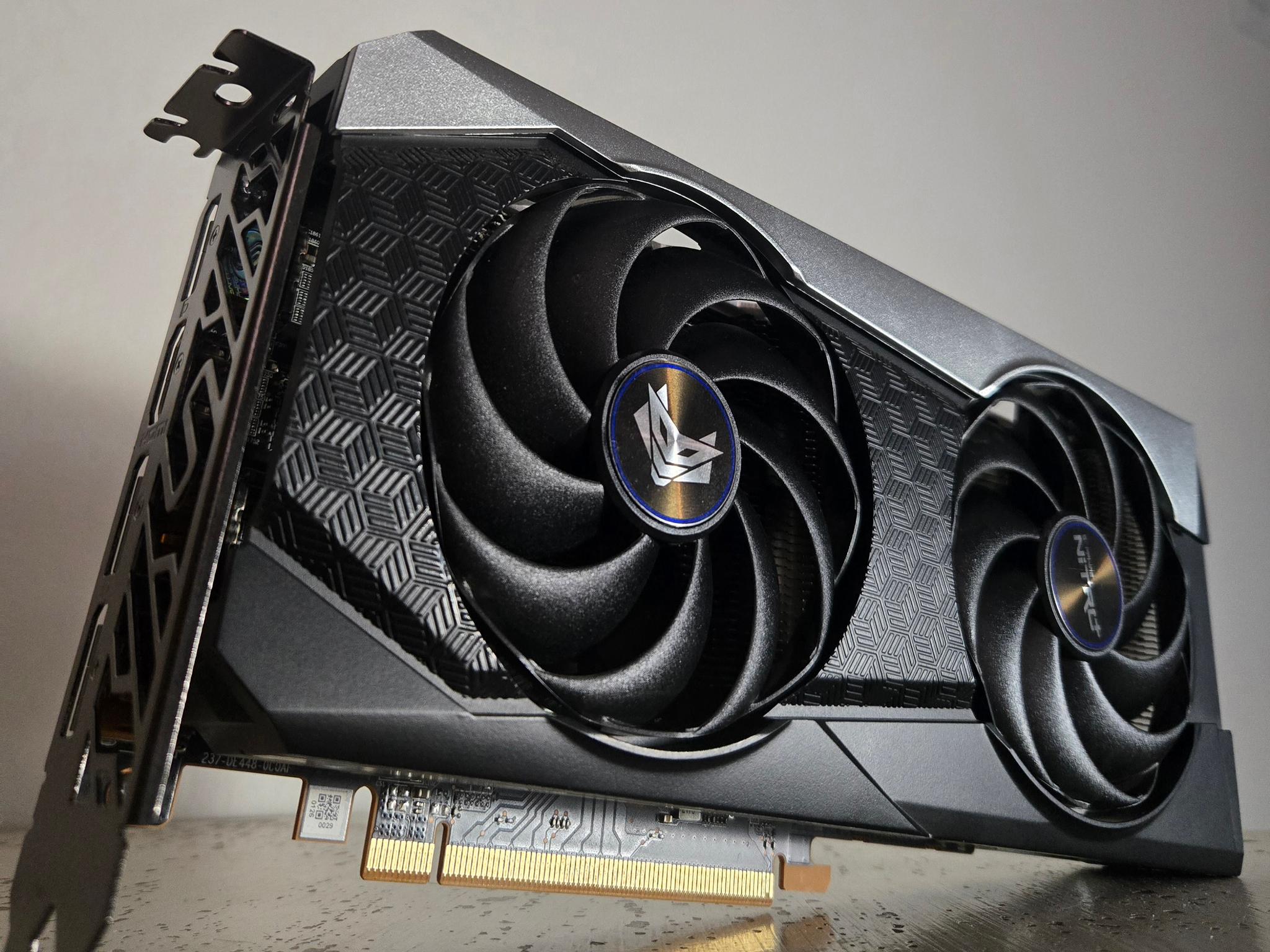 RX 6600 XT | Sapphire Nitro+ | RGB
