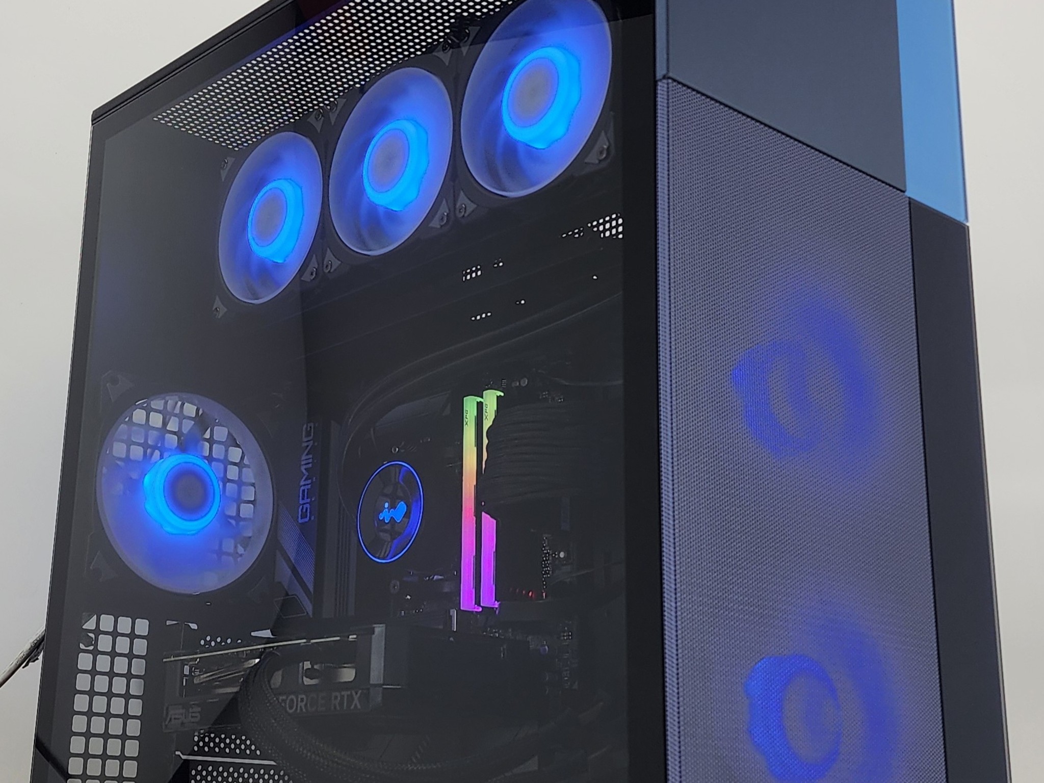 Gaming PC Ryzen 9 9900X 32GB RAM 2TB SSD RTX 4070 SUPER 12GB Windows 11 Computer